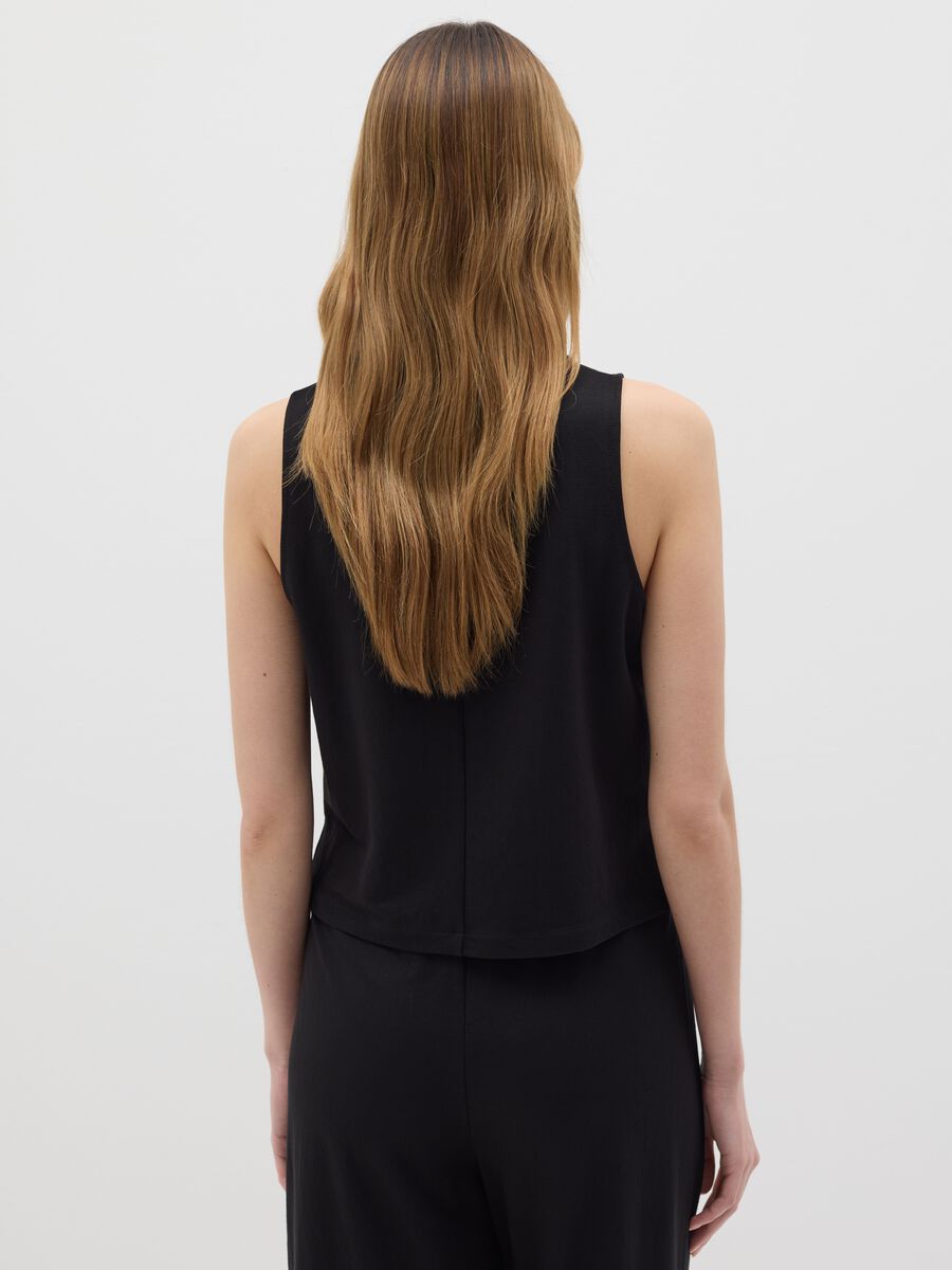 Women’s cropped vest top in viscose blend with regular fit._3