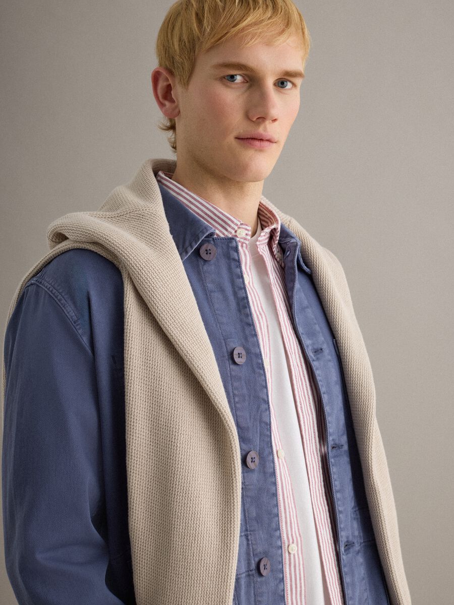 Giacca in cotone elasticizzato blu regular fit con colletto e bottoni_3