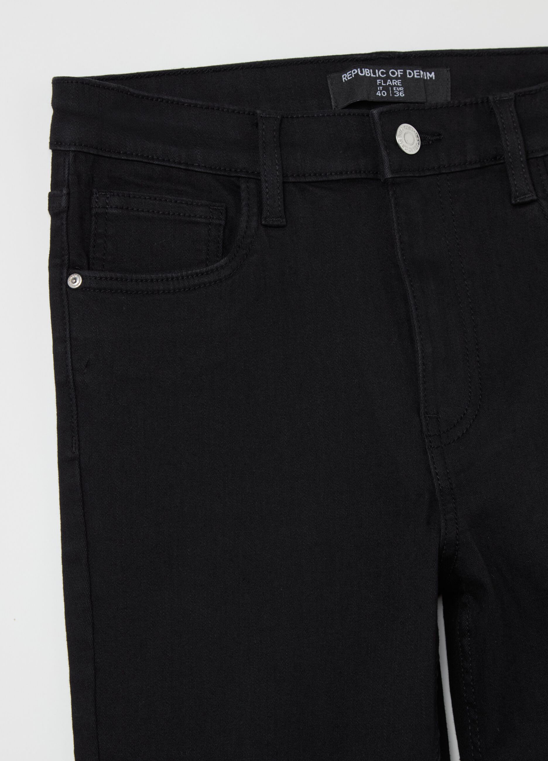 Jeans bootcut flare fit con spacchi
