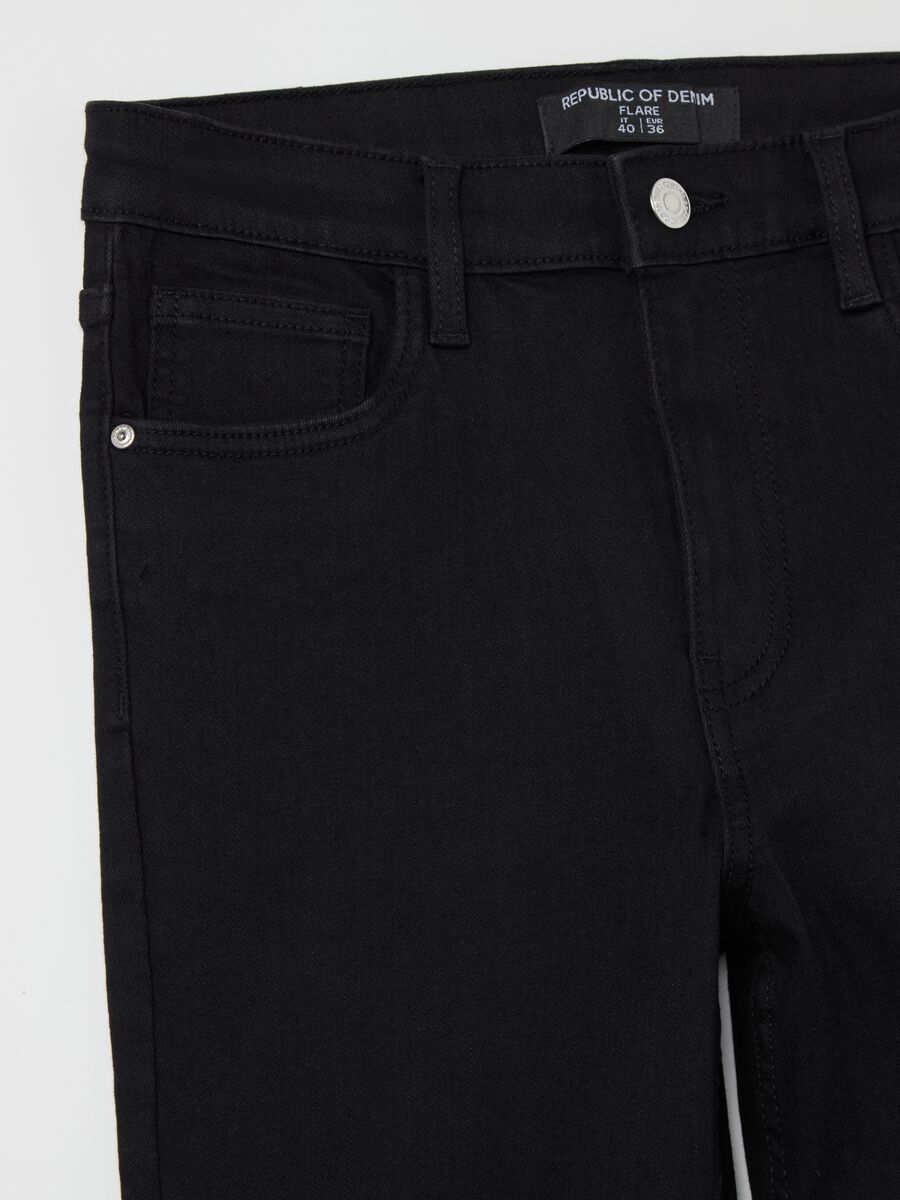 Flare-fit bootcut jeans with slits_5