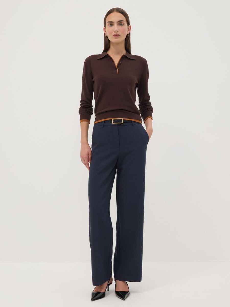 Maglia marrone in misto viscosa con colletto polo regular fit_2