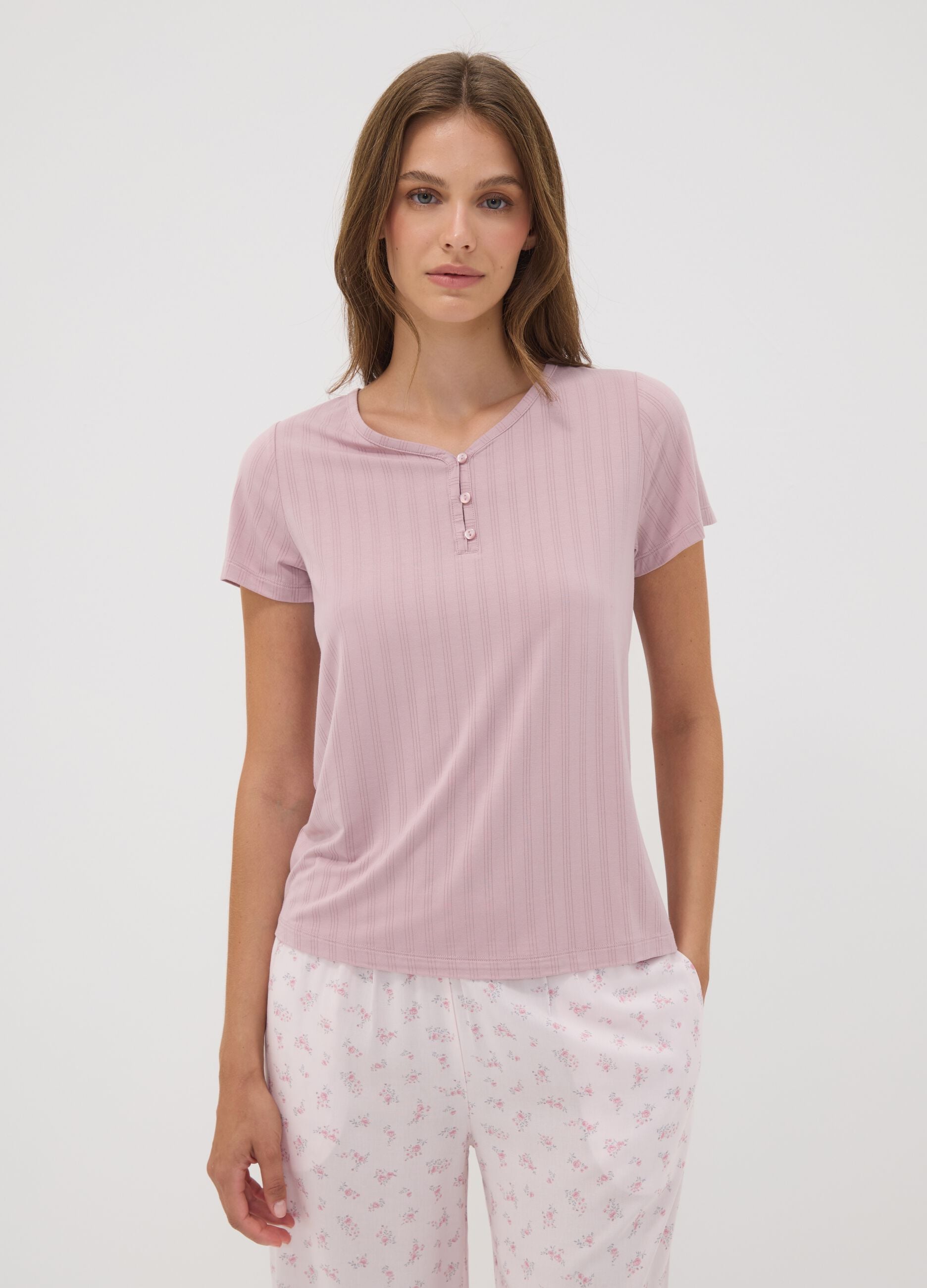 Purple stretch viscose pyjama T-shirt with V-neck