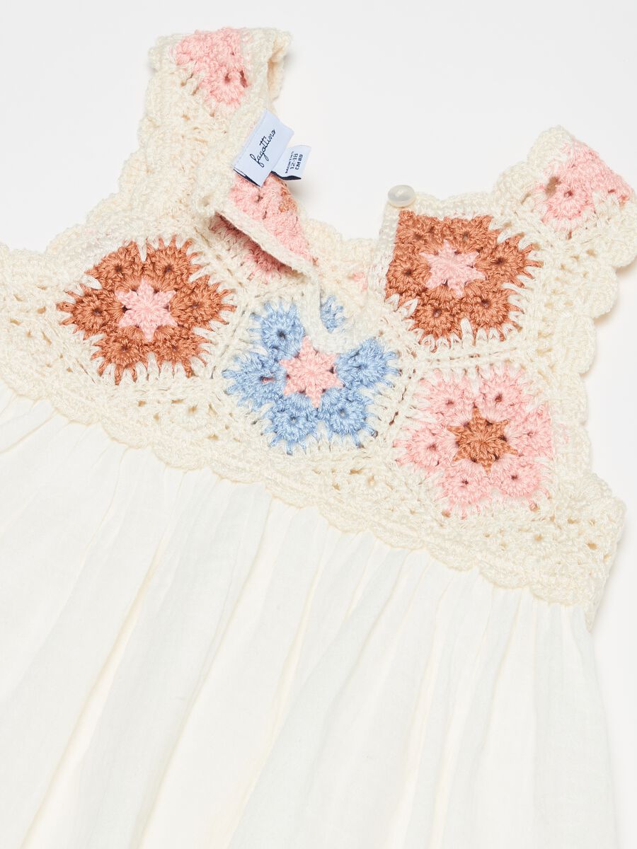 Dress with crochet design_2