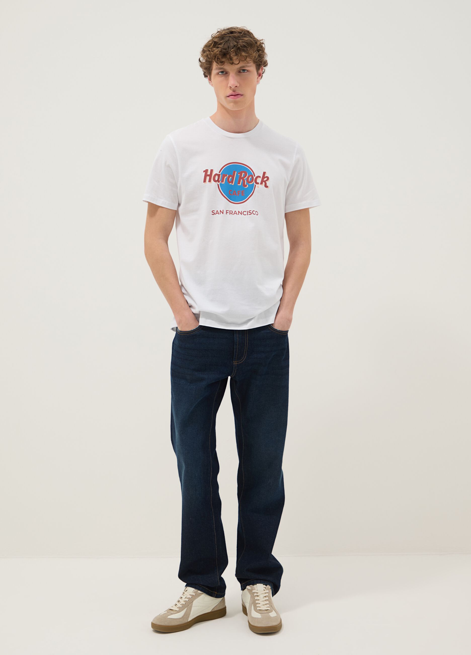 White pure cotton regular-fit T-shirt with Hard Rock Cafe print