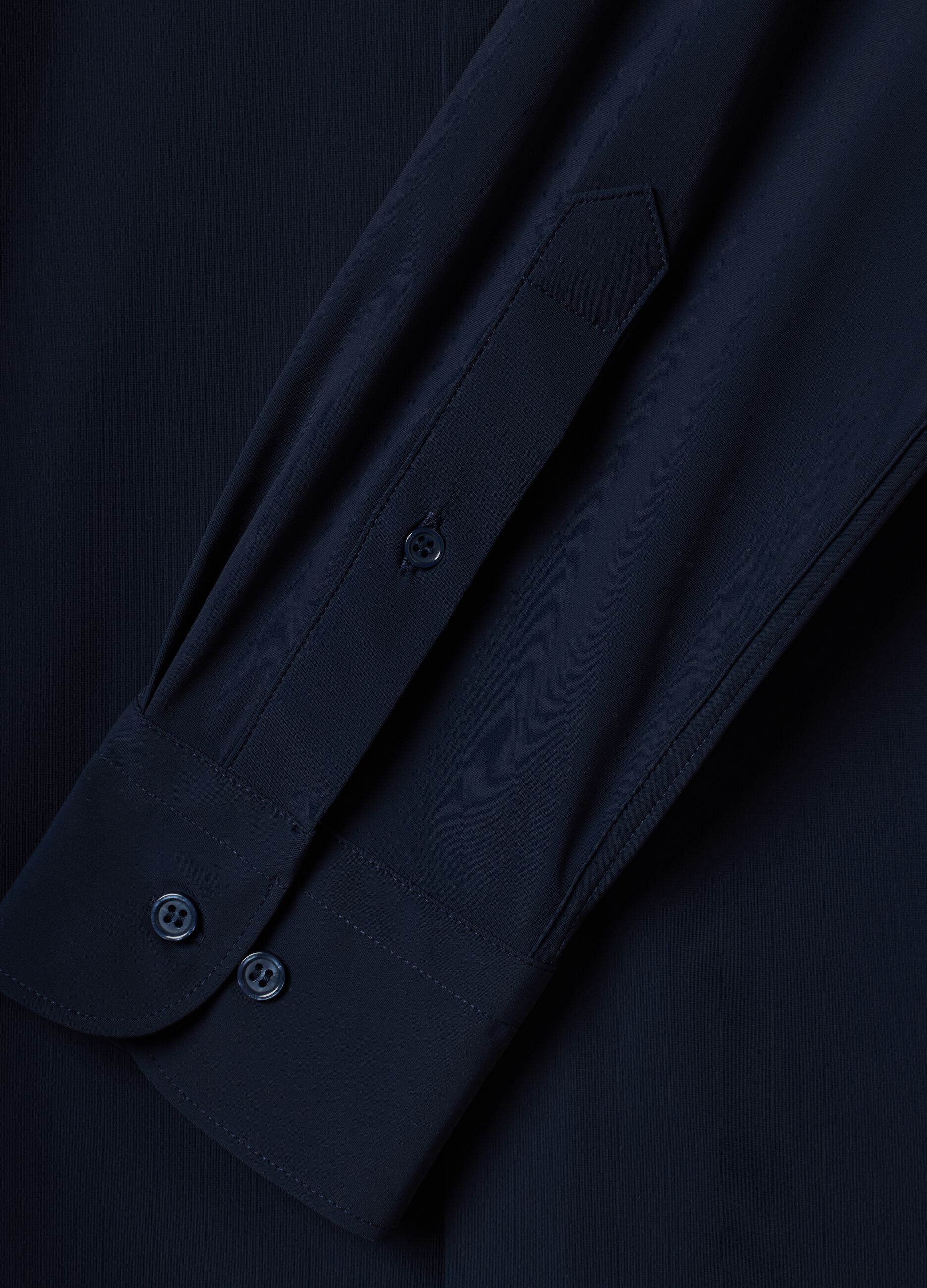 Camicia blu in tessuto elasticizzato traspirante e 4 Way Stretch slim fit