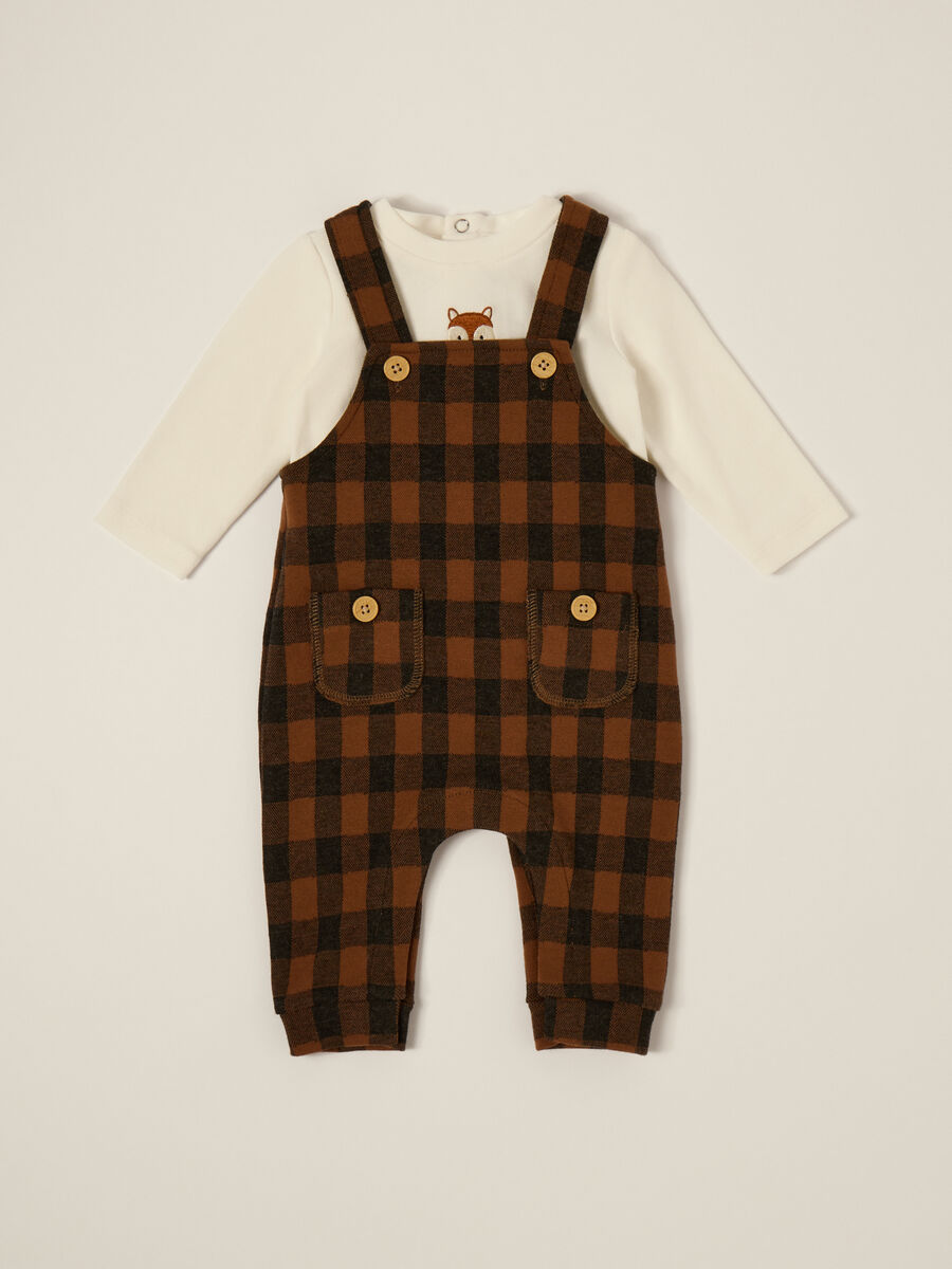 Brown newborn set with dungarees and t-shirt_0