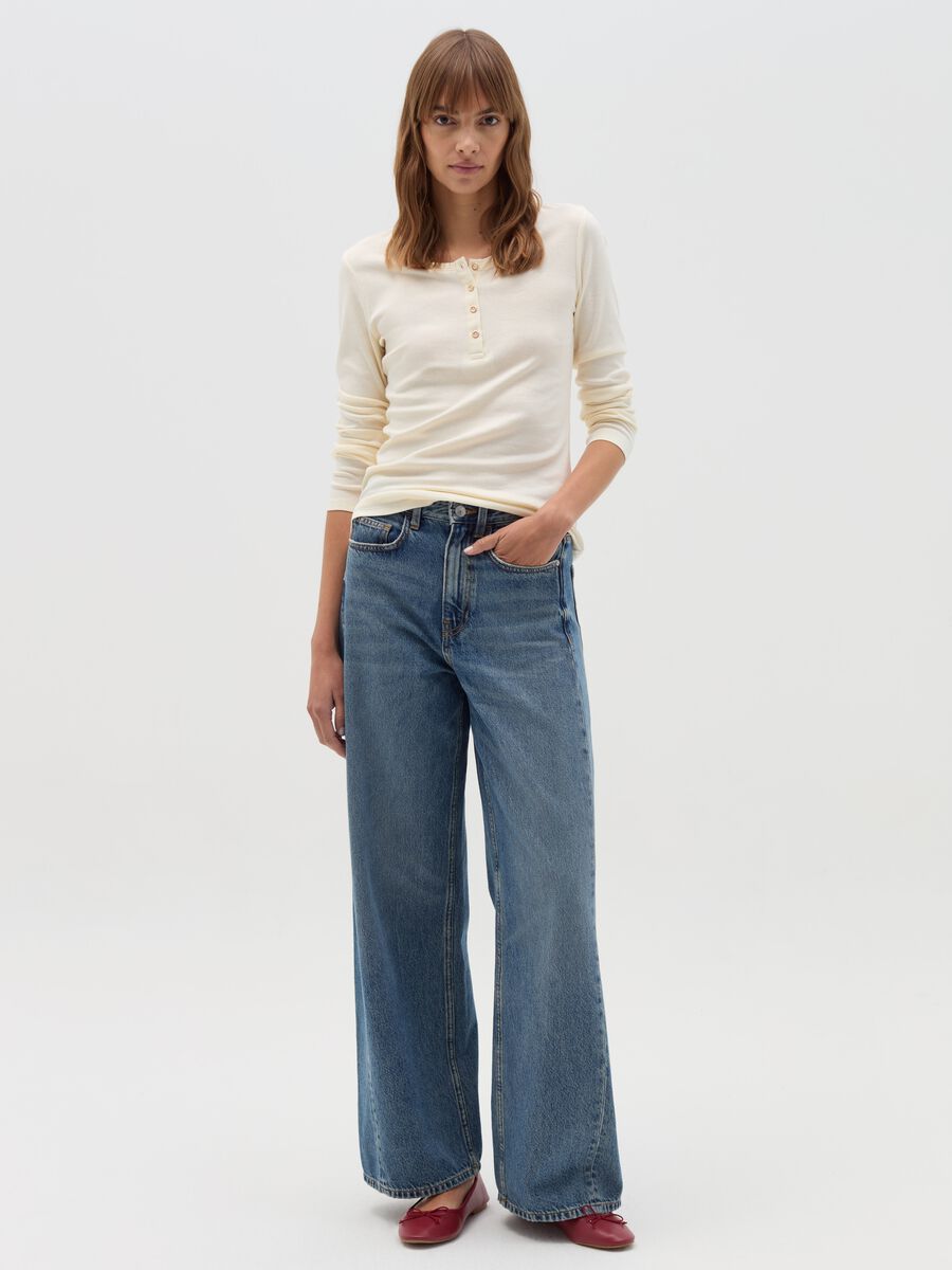 Long-sleeved T-shirt with granddad neckline_1