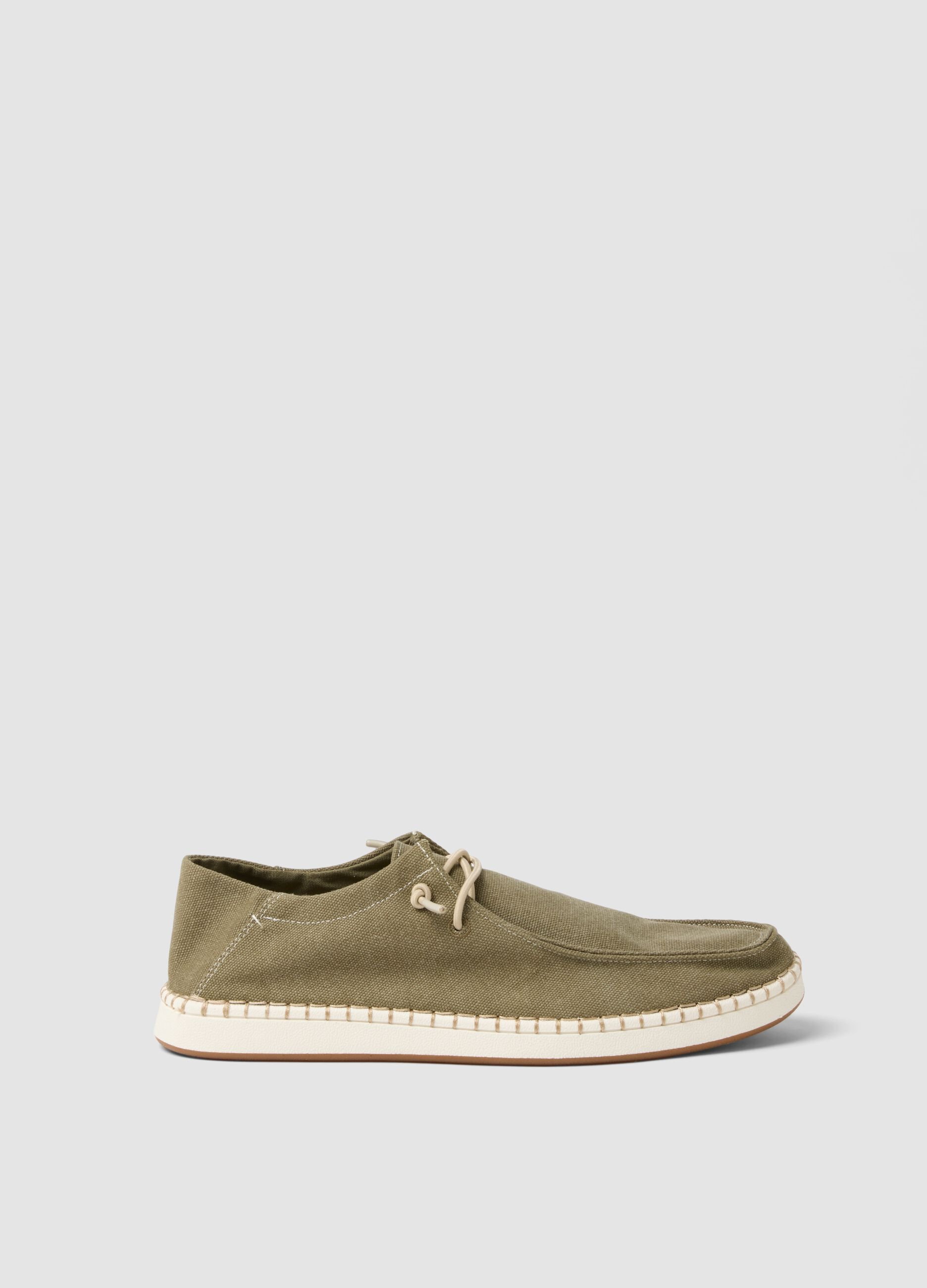 Green casual shoes