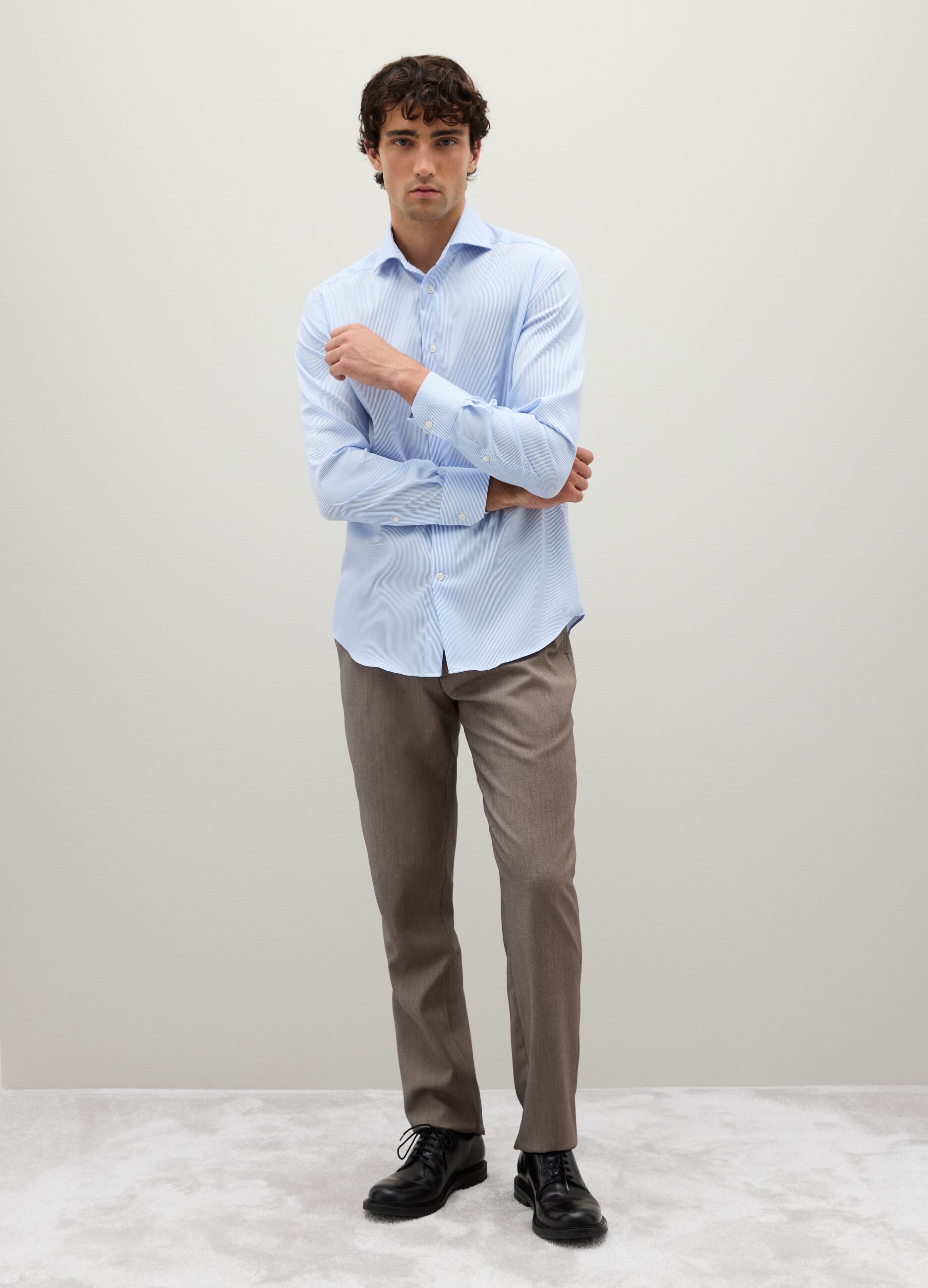 Slim fit long-sleeve blue cotton shirt