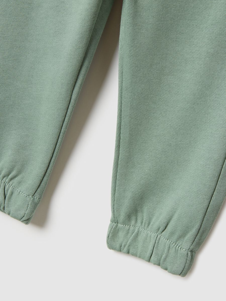 Boys' green pure cotton jogger trousers in regular fit_3