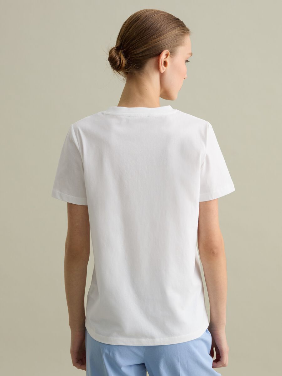 White T-shirt with short sleeves and print_3