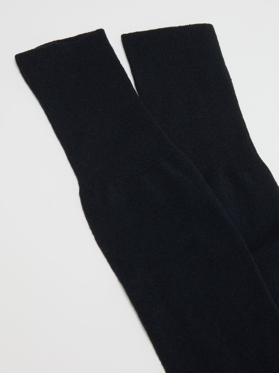 Two-pack men's black long socks in cotton blend_1