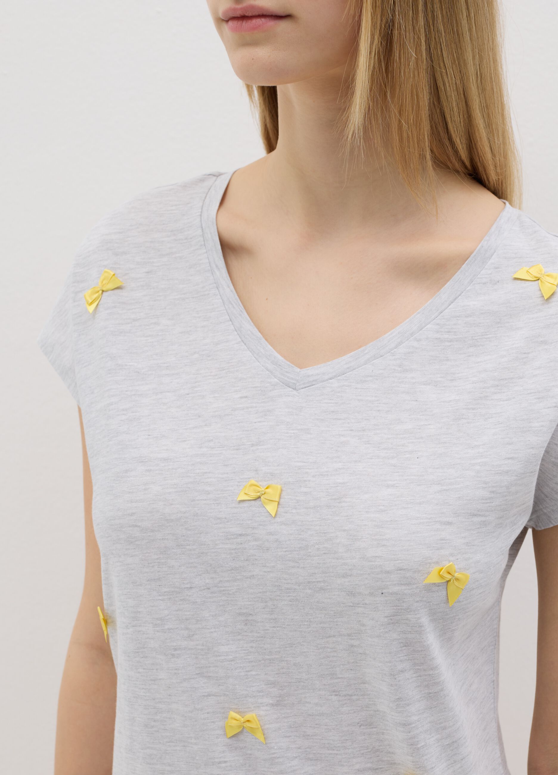 Grey pyjama top with yellow bows