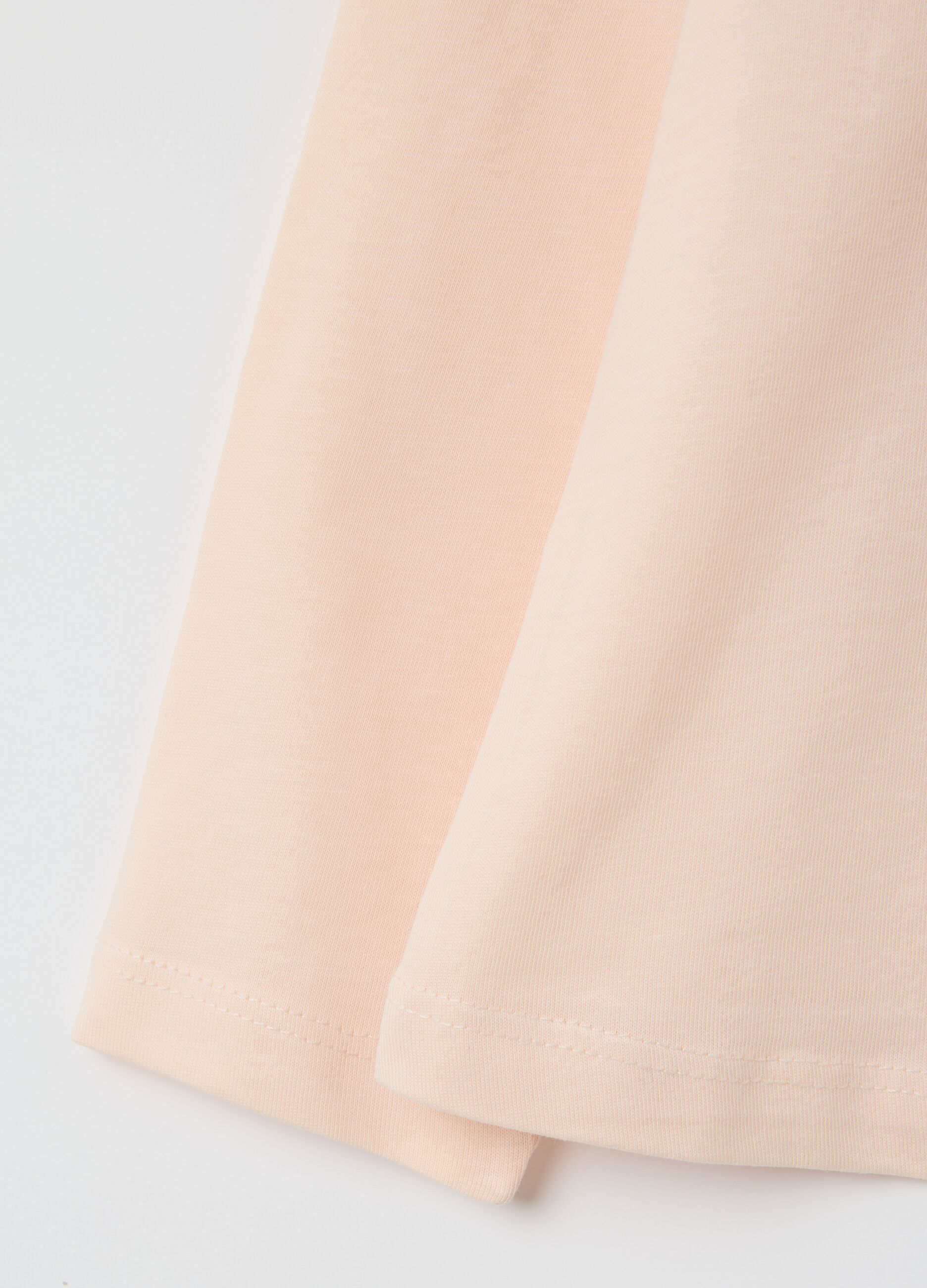 Girls' long beige cotton top - regular fit with print