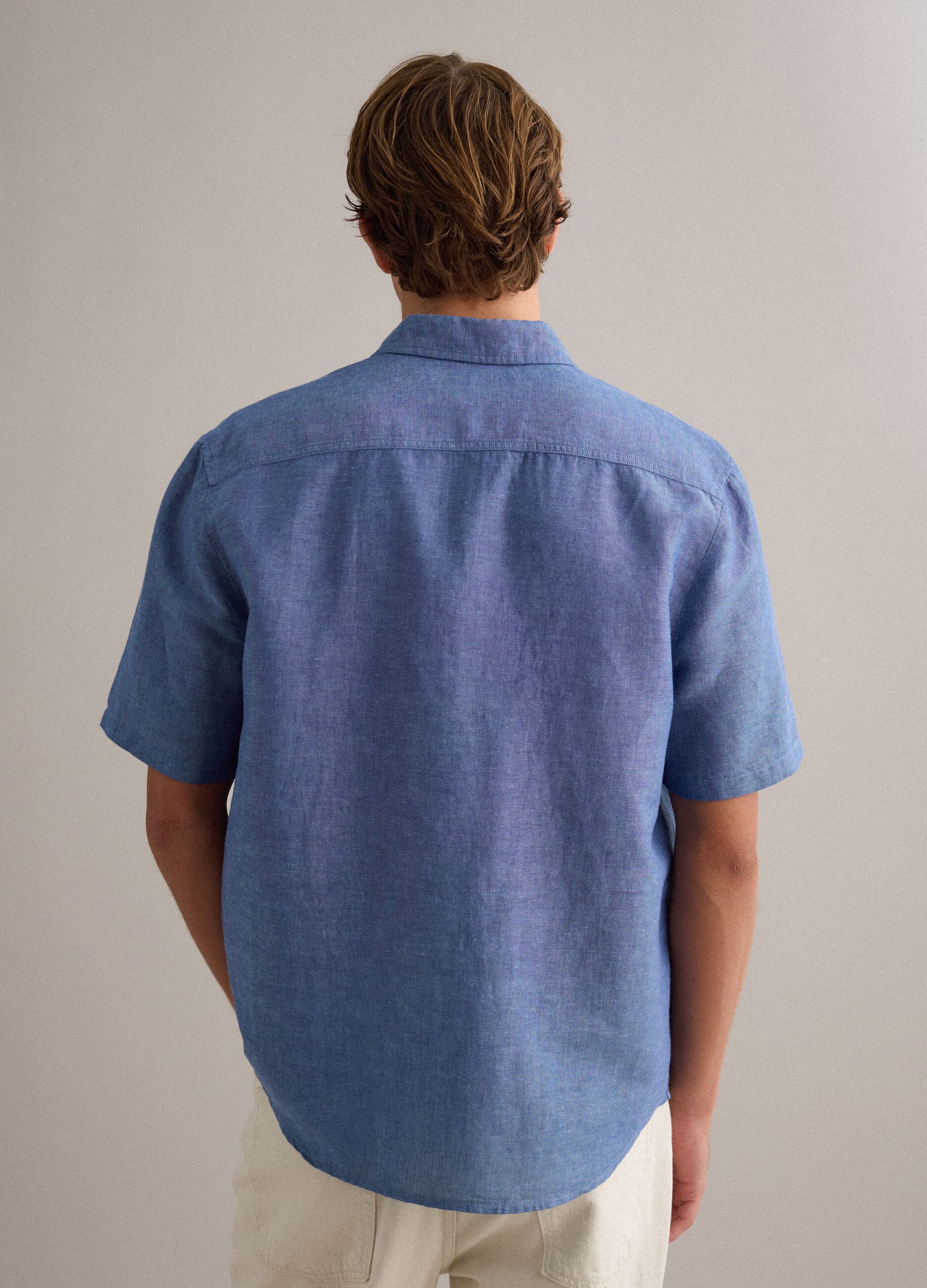 Men's blue shirt in linen and cotton blend