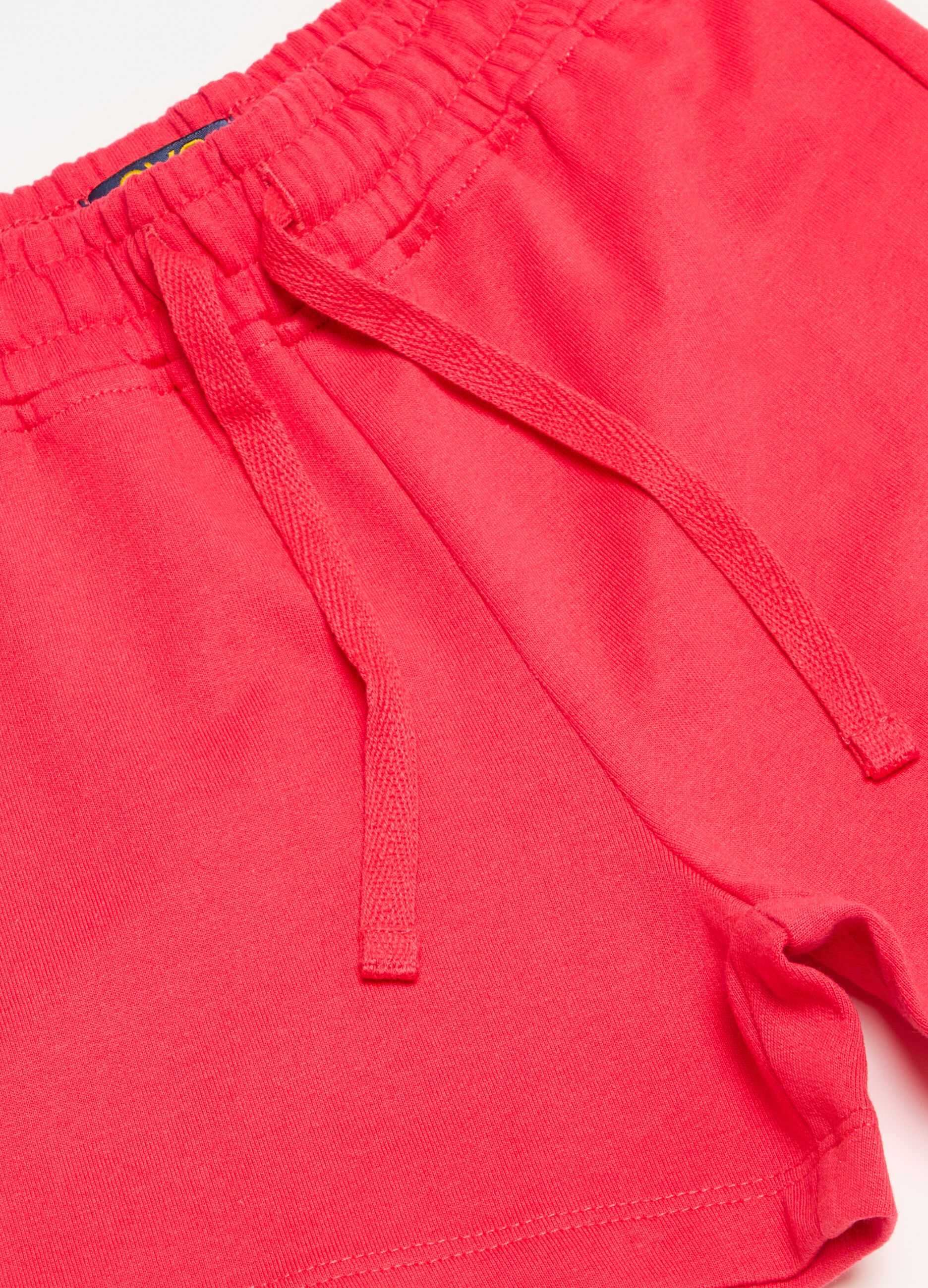 Fleece shorts with drawstring