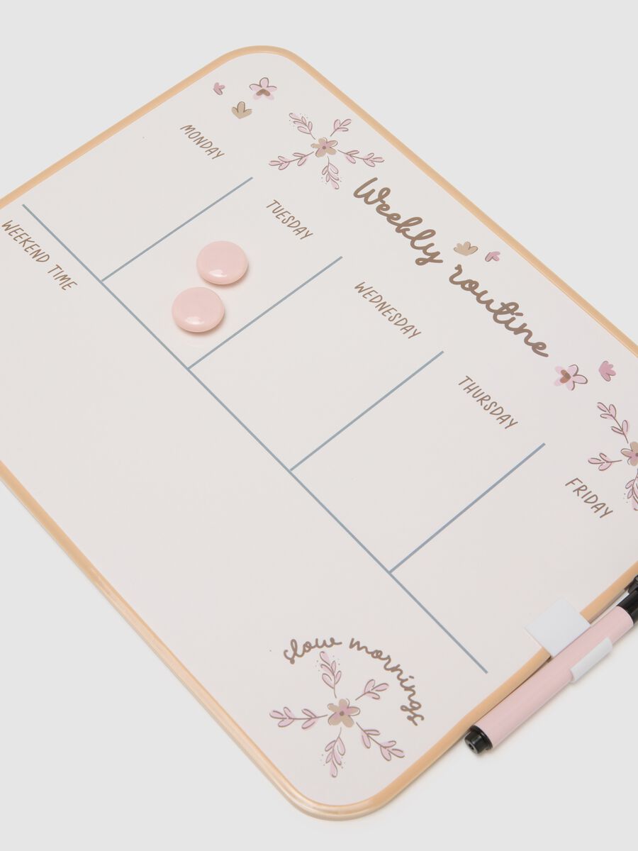 White Iron Weekly Planner with Pen_1