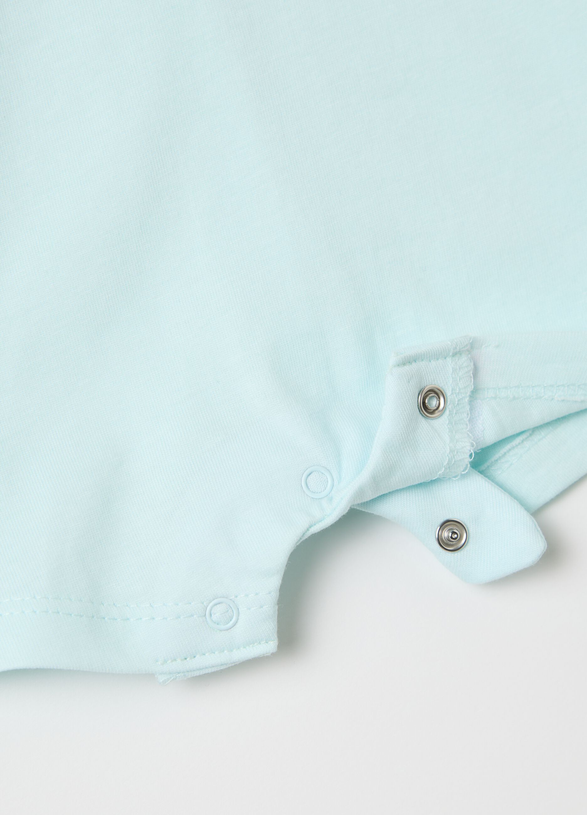 Pagliaccetto bianco e azzurro in cotone con stampa