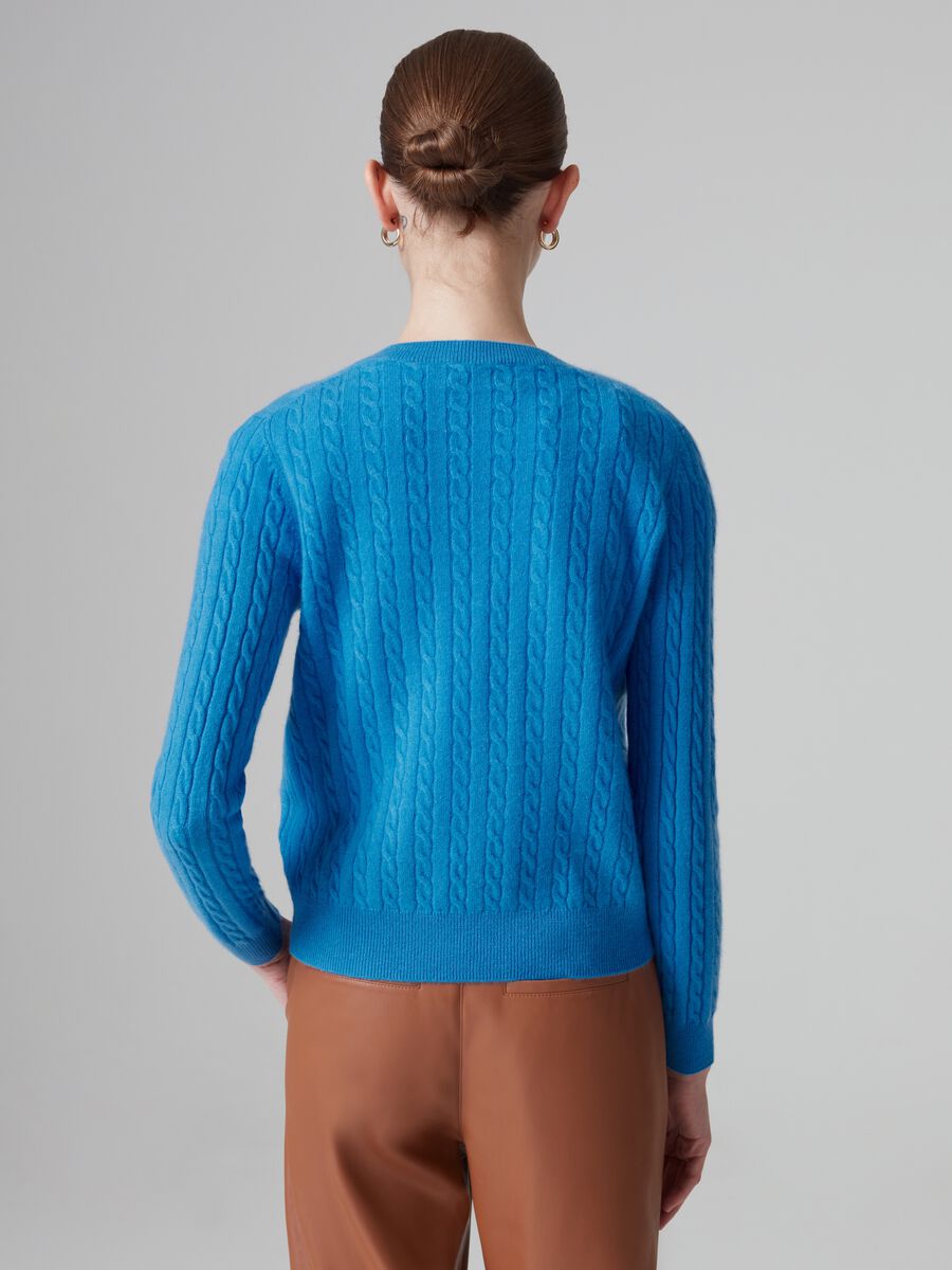 Pullover in cashmere con lavorazione a trecce_2