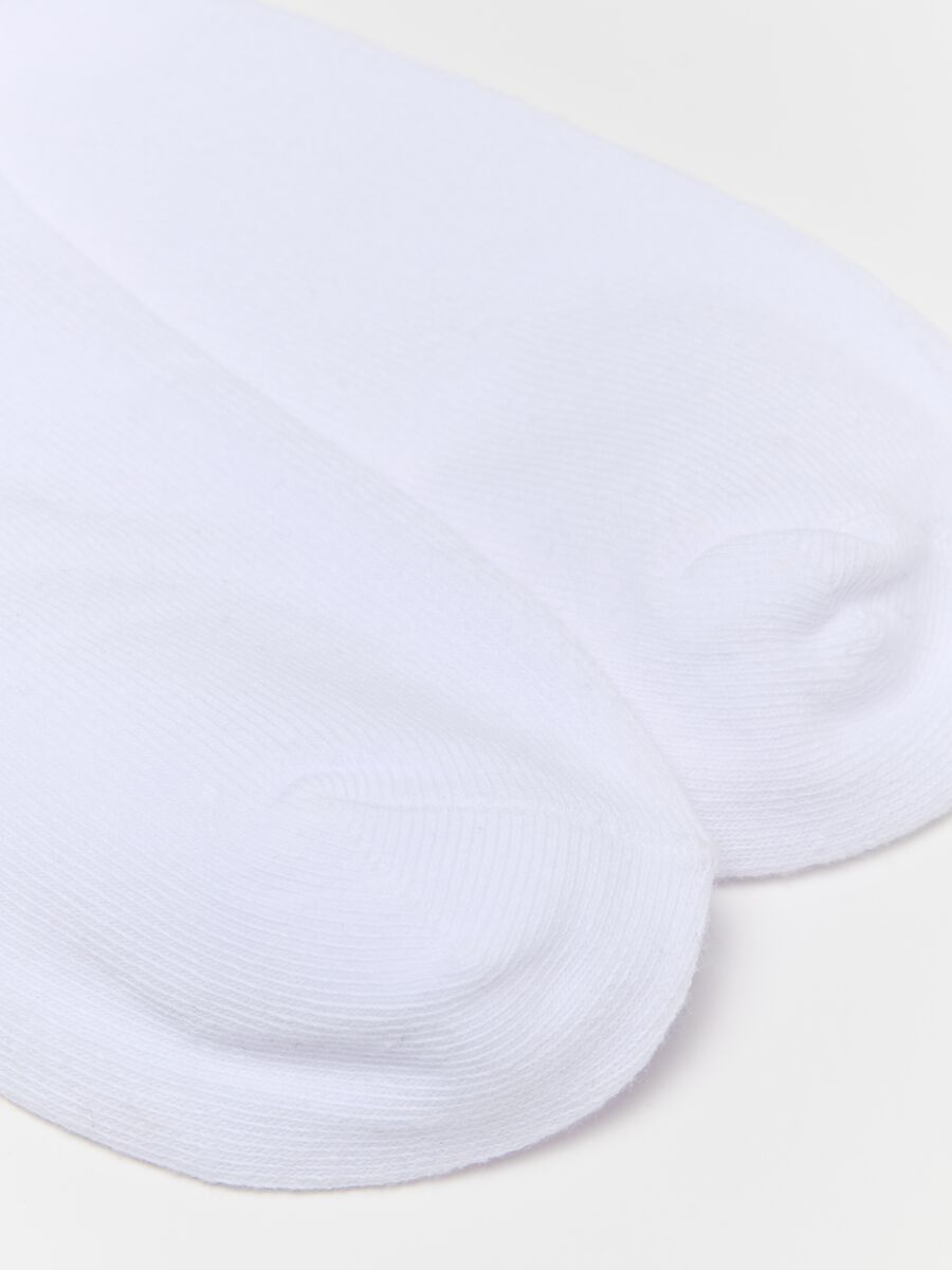 Short socks with embroidery_2