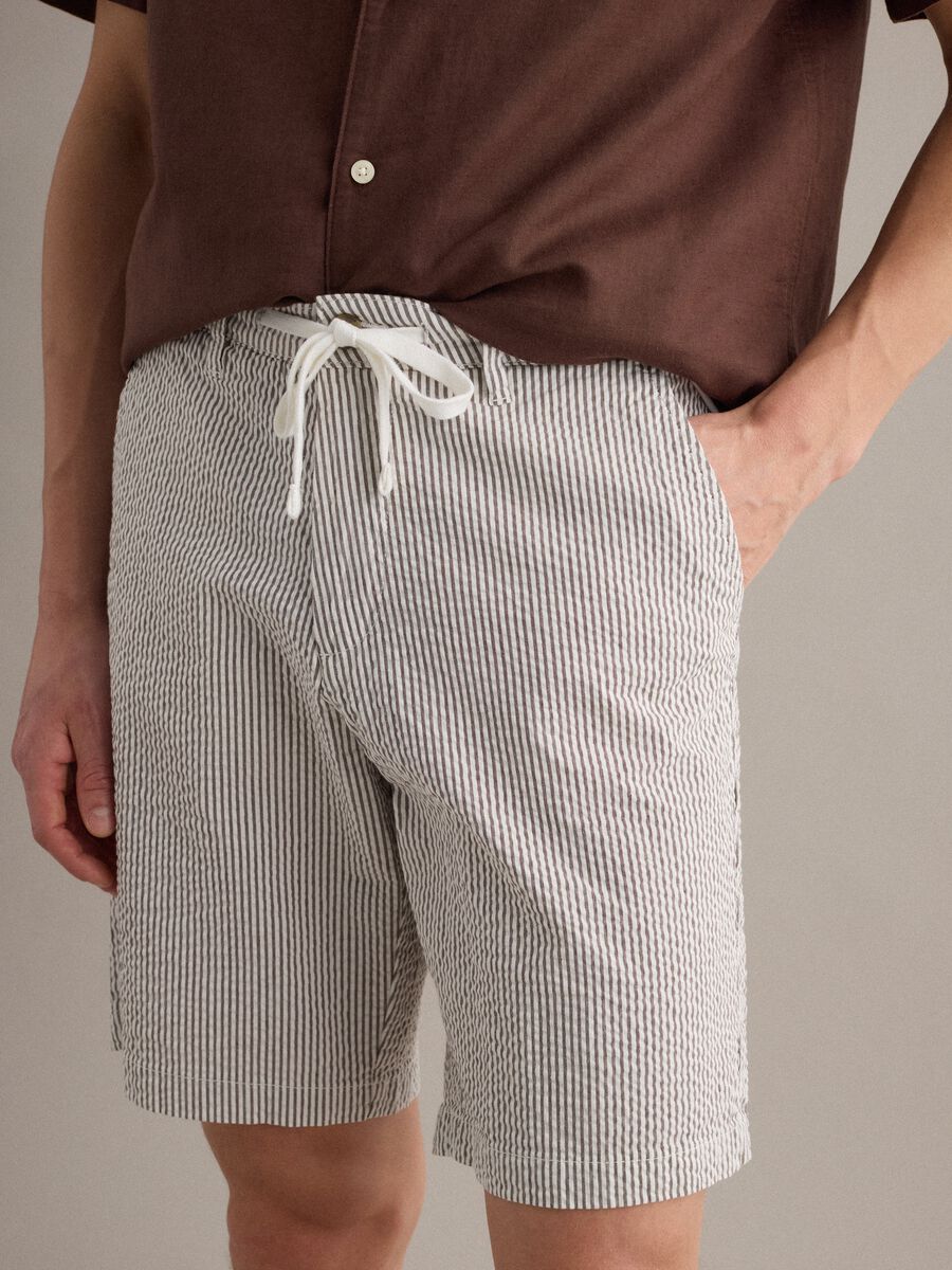 Shorts a righe multicolor in cotone elasticizzato regular fit_3