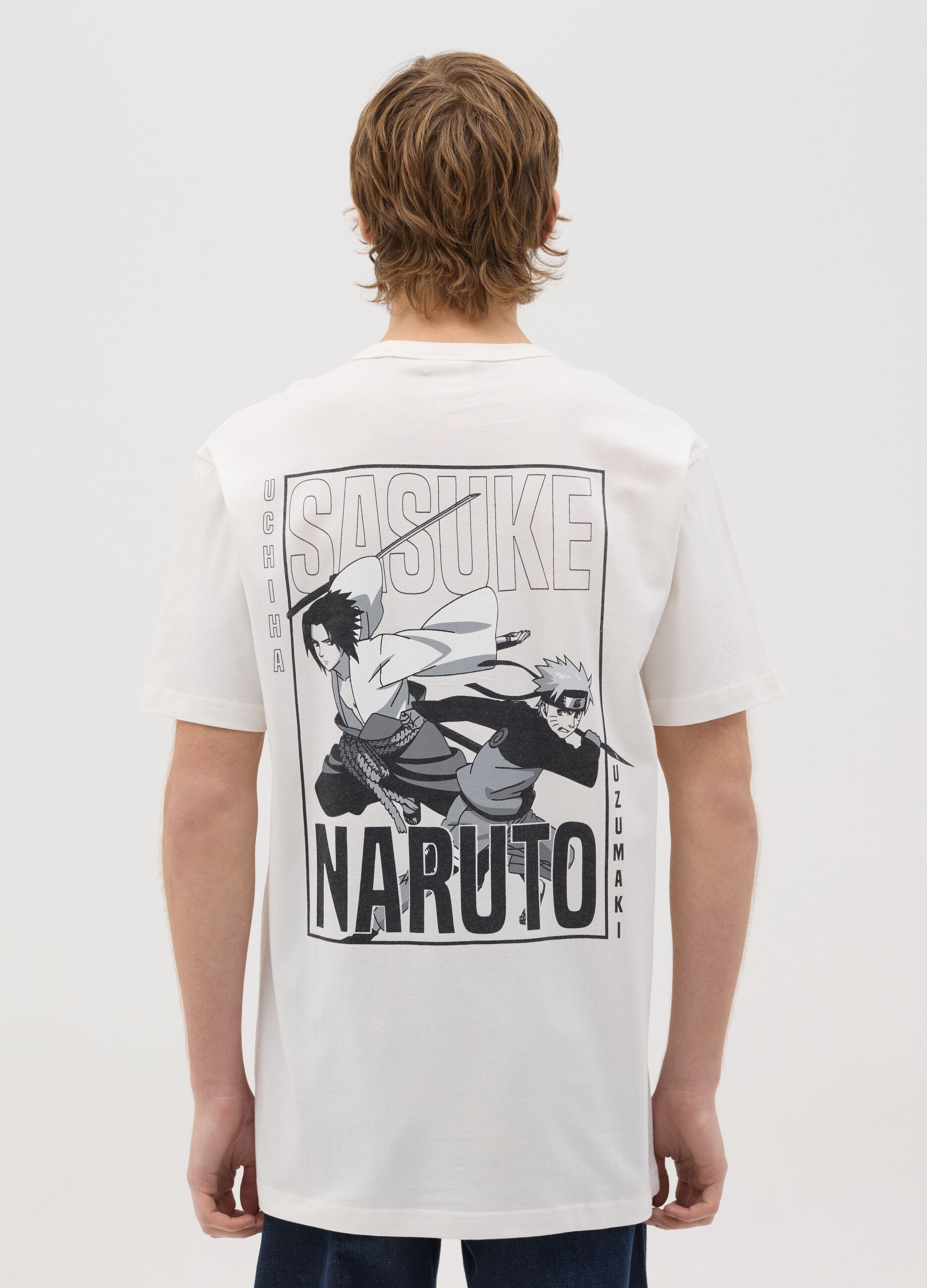 T-shirt bianca con stampa Naruto e Sasuke