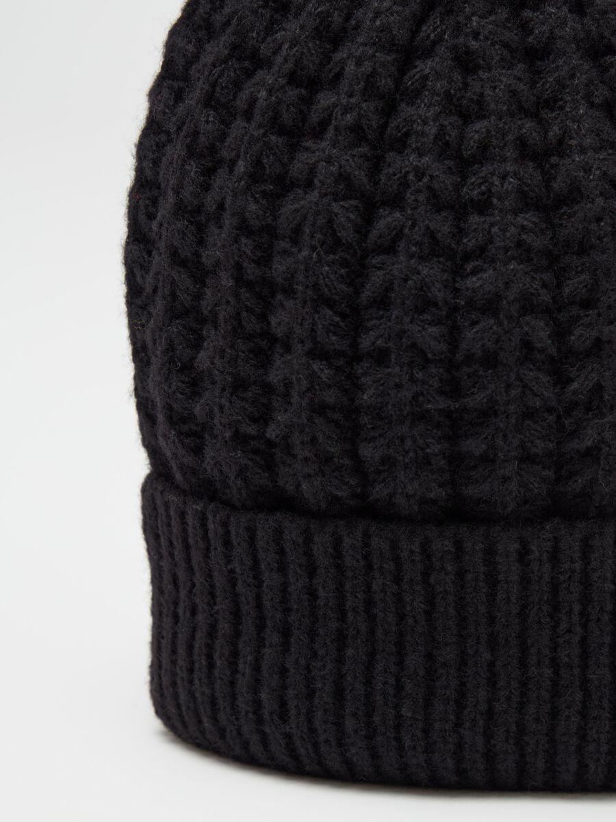Ribbed hat with fold_2