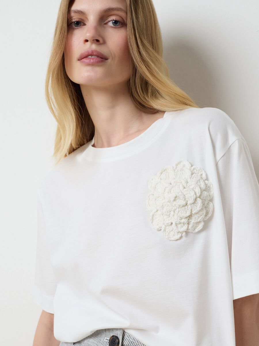 Women’s T-shirt in white 100% cotton with regular fit_0