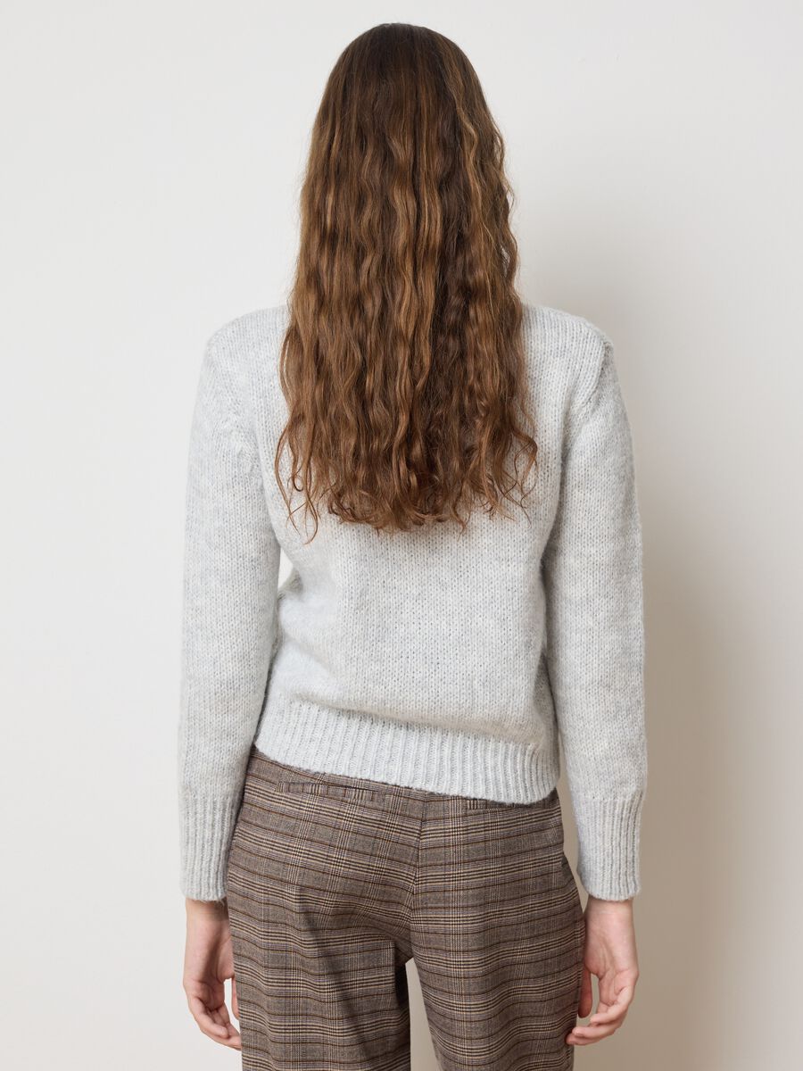 Grey regular fit sweater with cable knit pattern_2