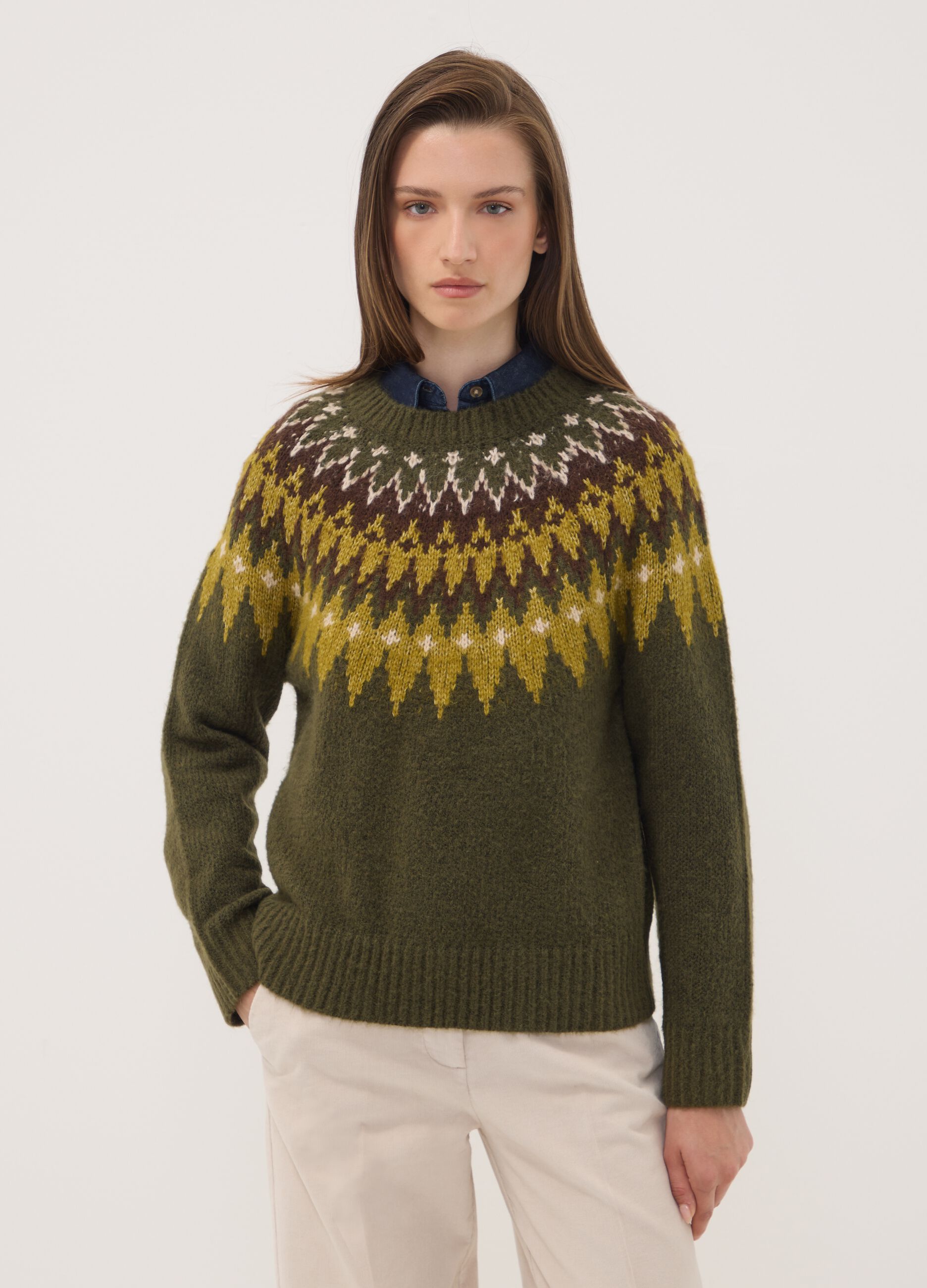 Maglia verde jacquard girocollo