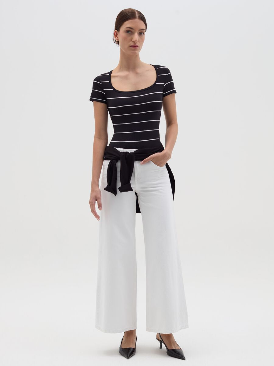 Striped bodysuit with short sleeves_0
