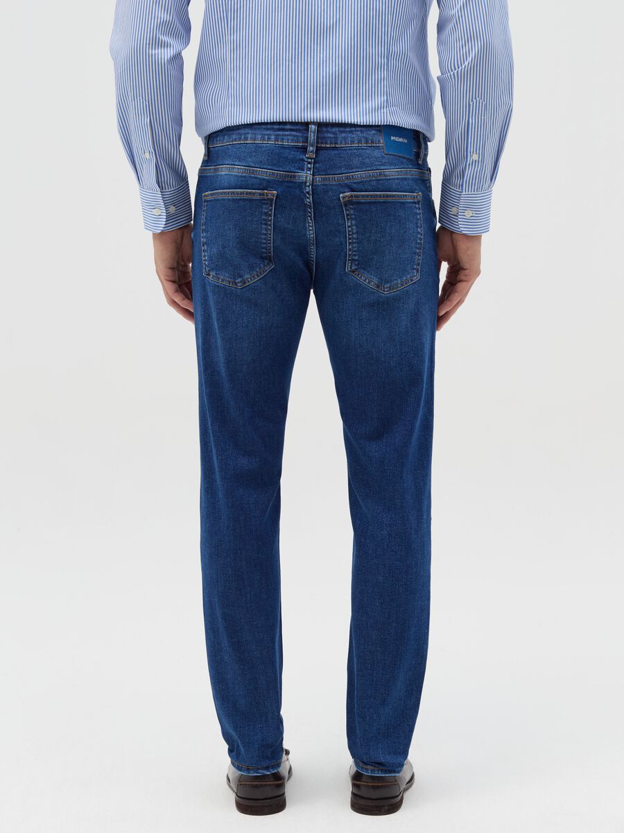 Slim-fit jeans with fading_3