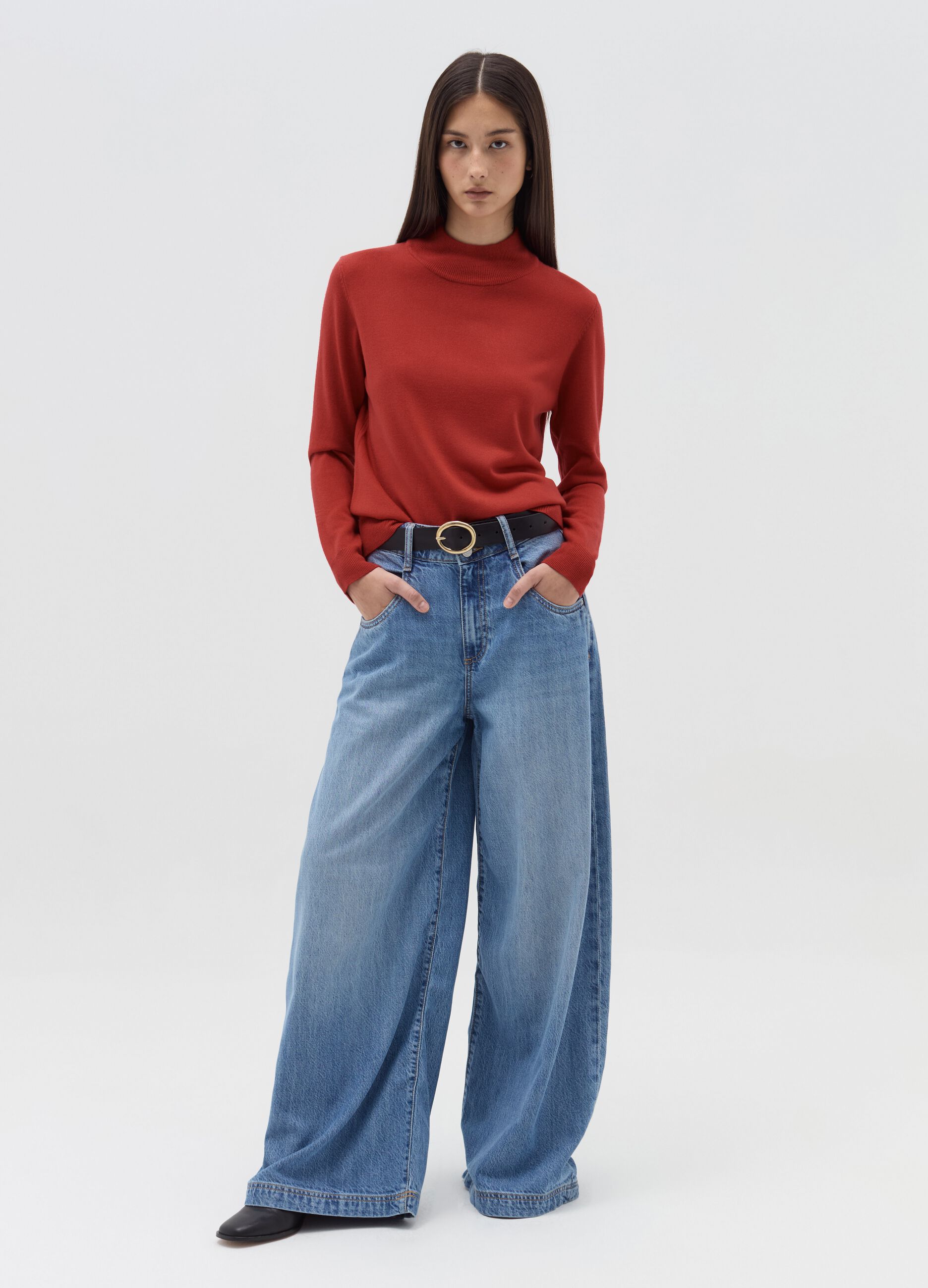 Long-sleeved top with mock neck