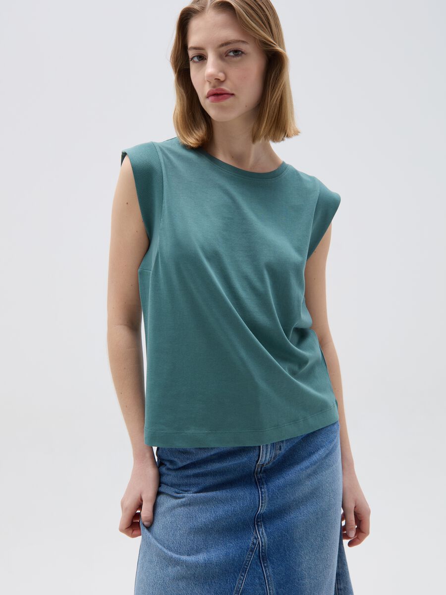 Relaxed-fit sleeveless T-shirt_0