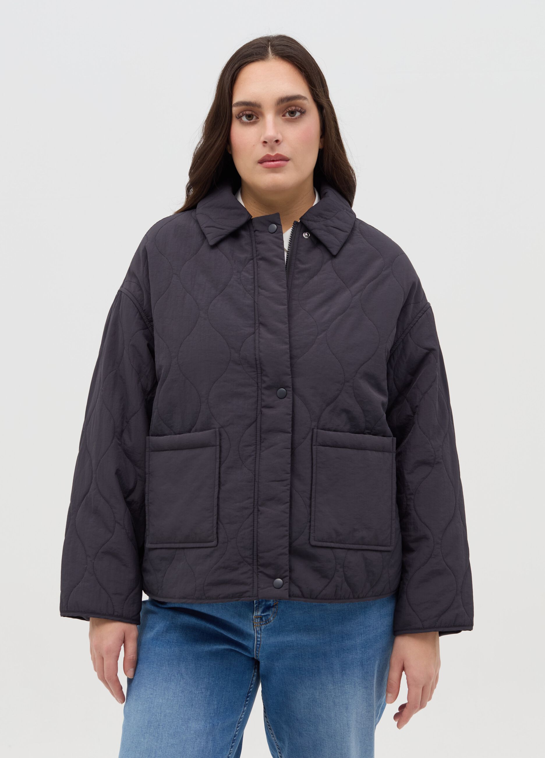 Curvy short quilted jacket with collar