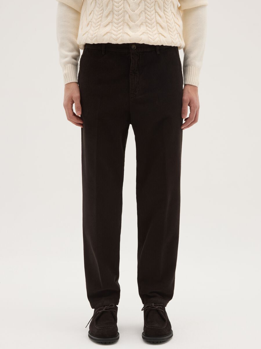Brown corduroy chinos in pure cotton regular fit_1