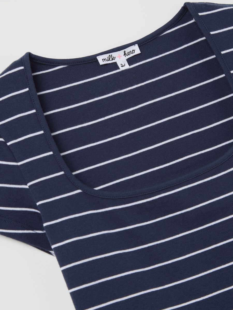 Fitted T-shirt with white and blue stripes in cotton_5