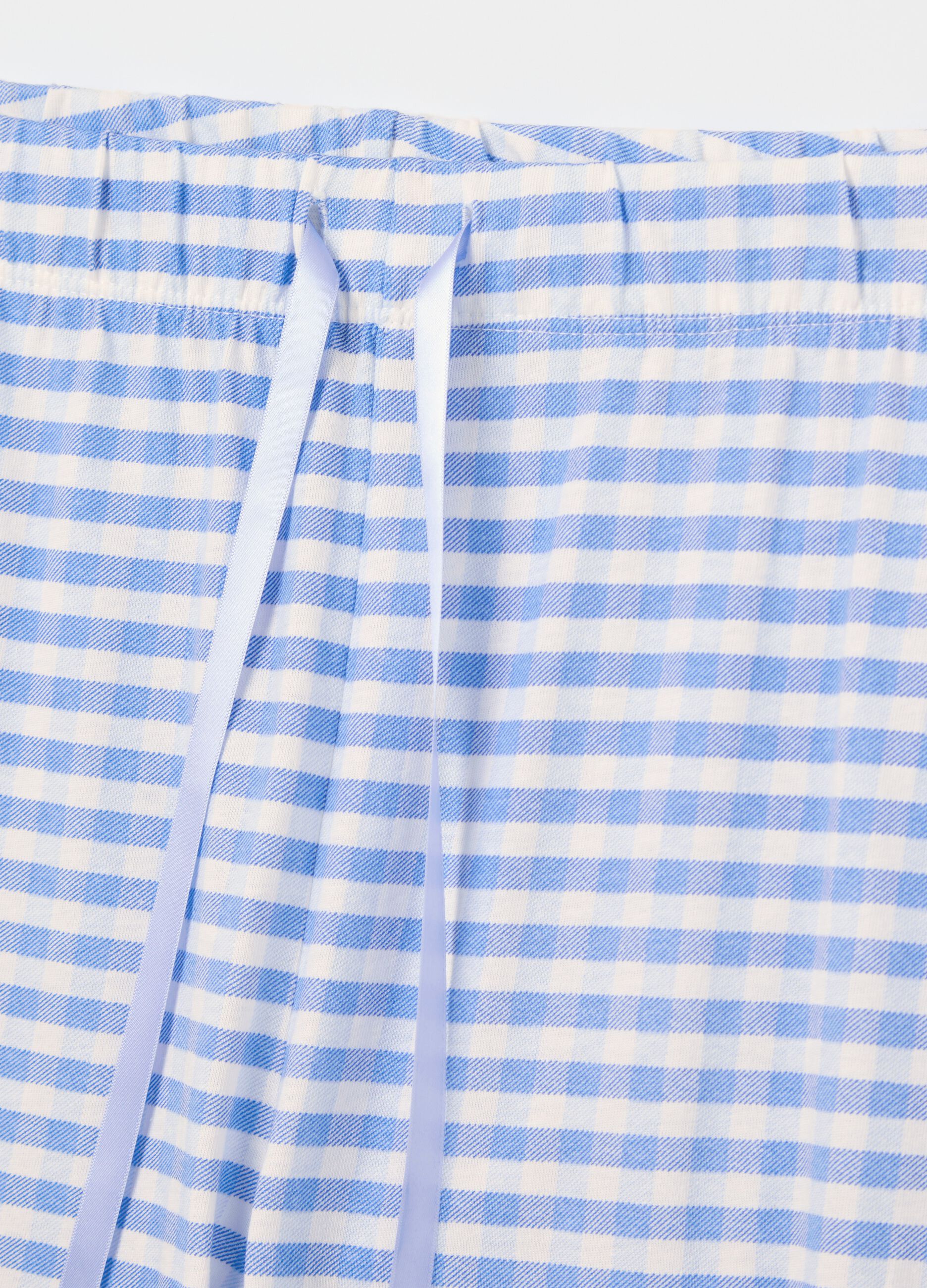Capri pyjama trousers in white and light blue gingham