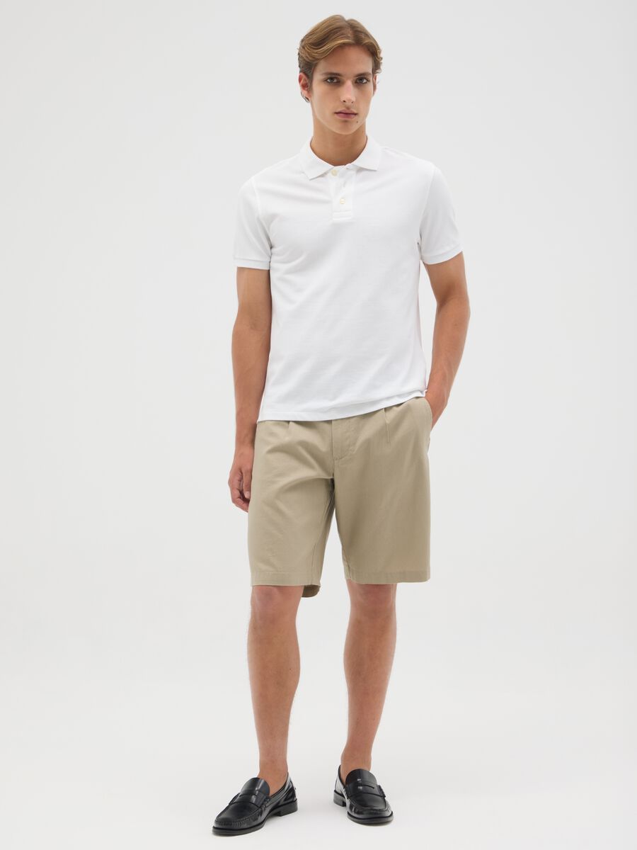 Men's beige regular fit cotton blend shorts_0