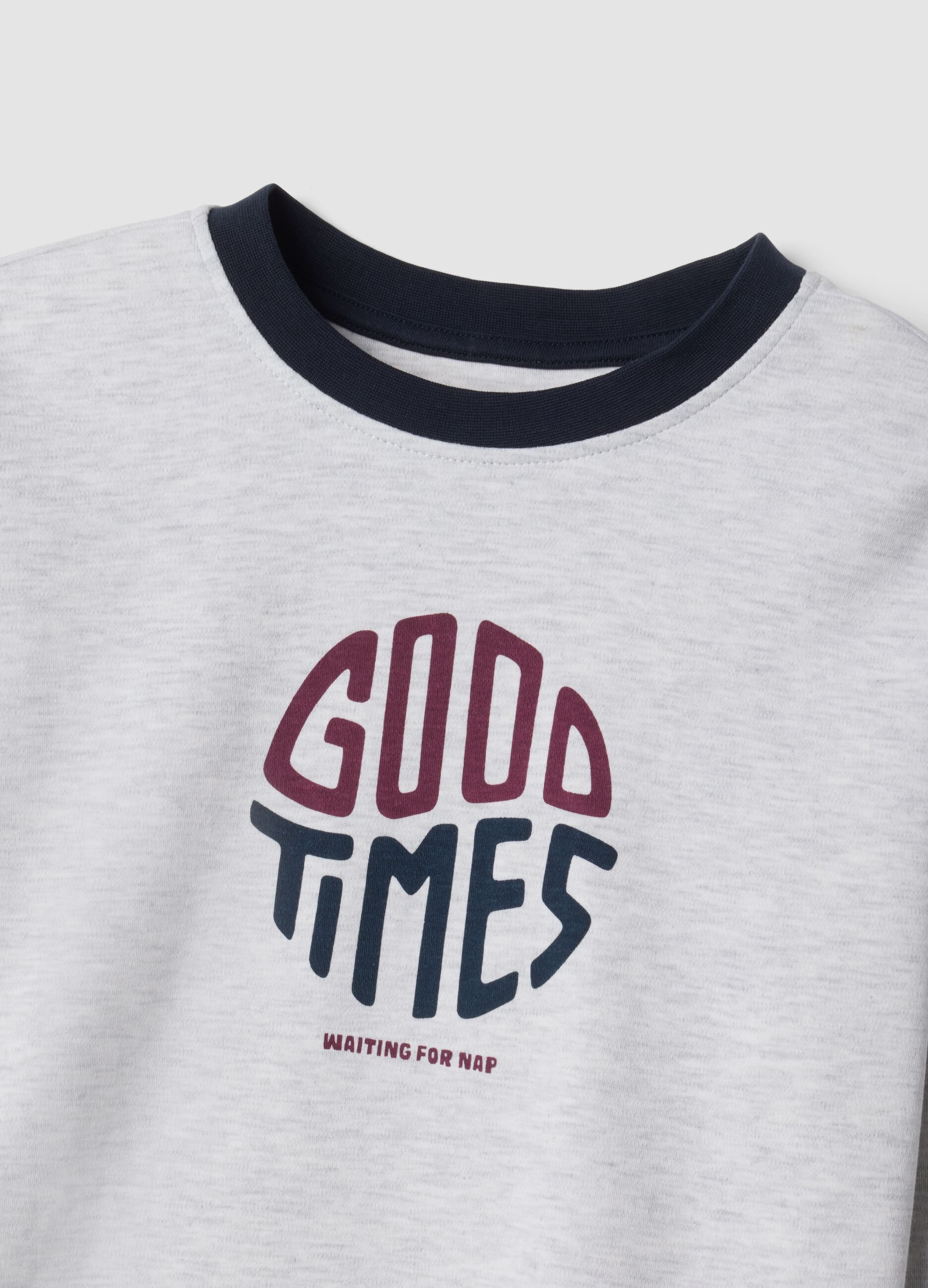 Grey and red crew-neck pyjamas in organic cotton and viscose blend