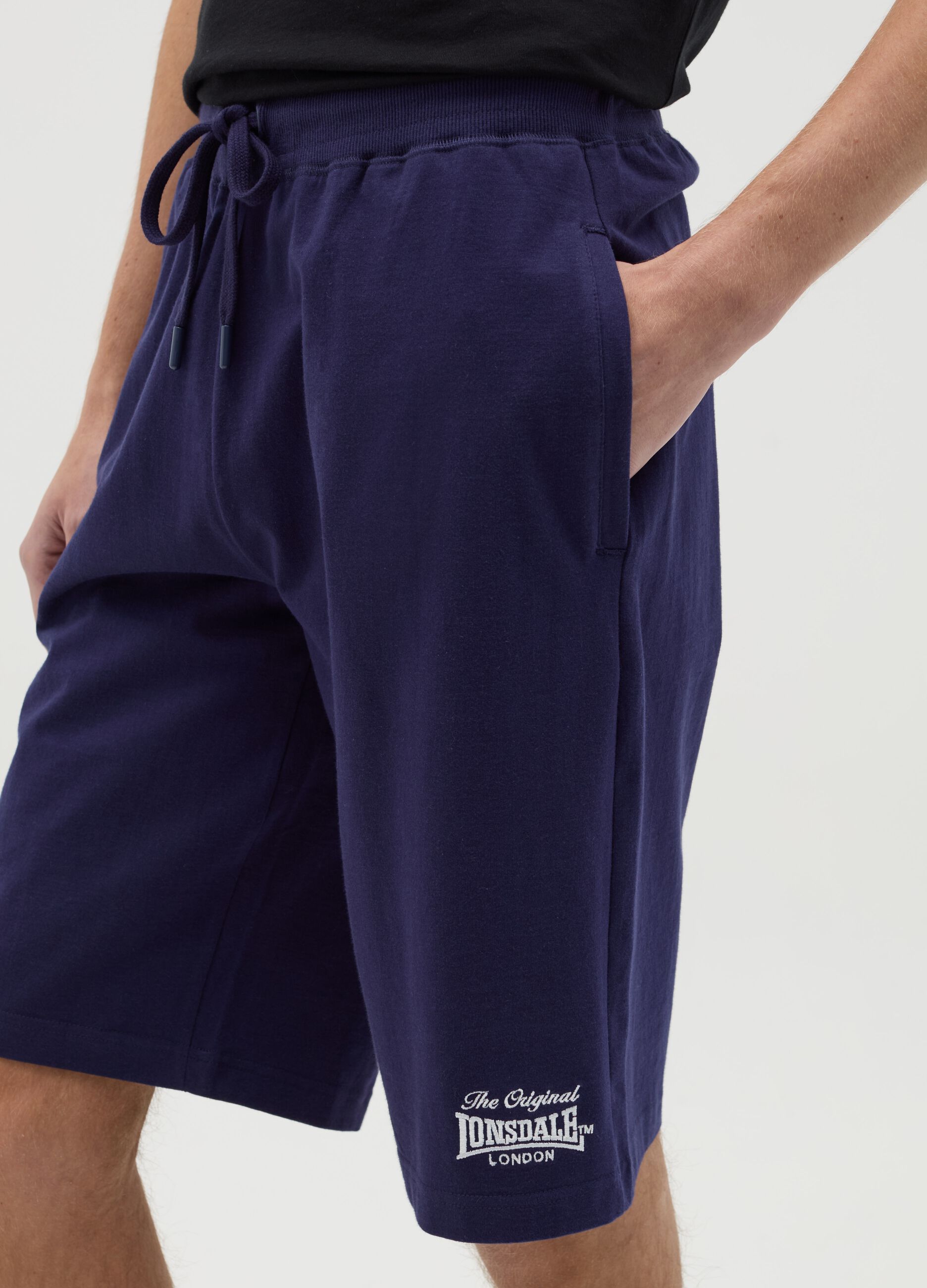Fleece Bermuda shorts with logo embroidery