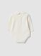 Body bianco in puro cotone organico con ricami floreali per neonata_1