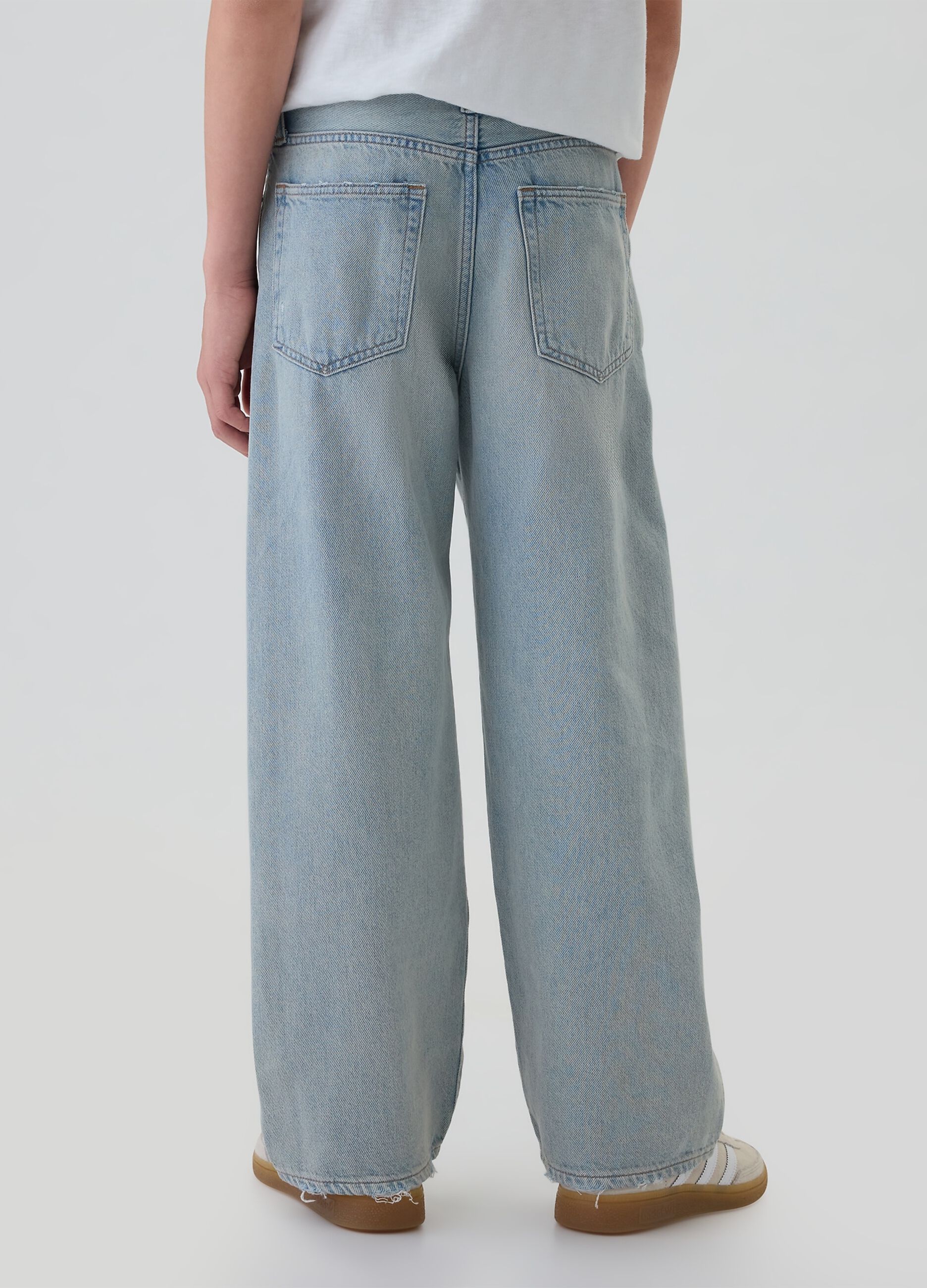 Baggy fit distressed jeans