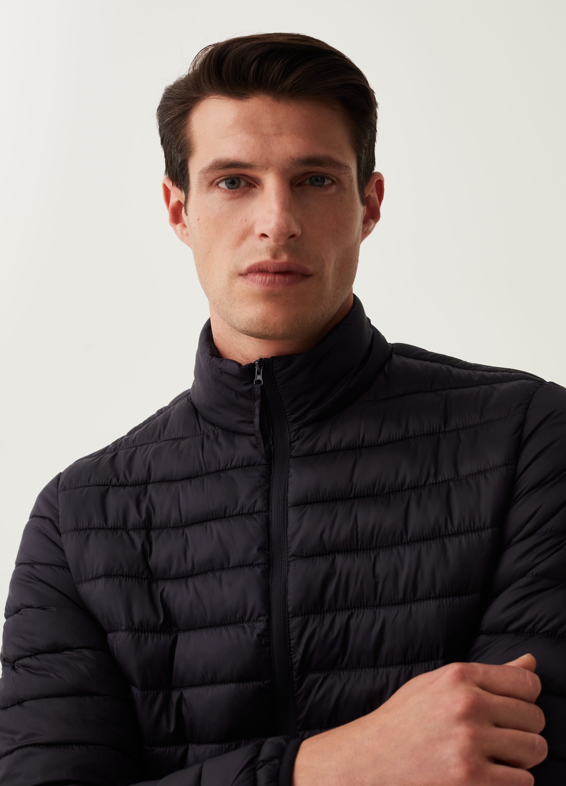 Piumino ultralight a collo alto_3