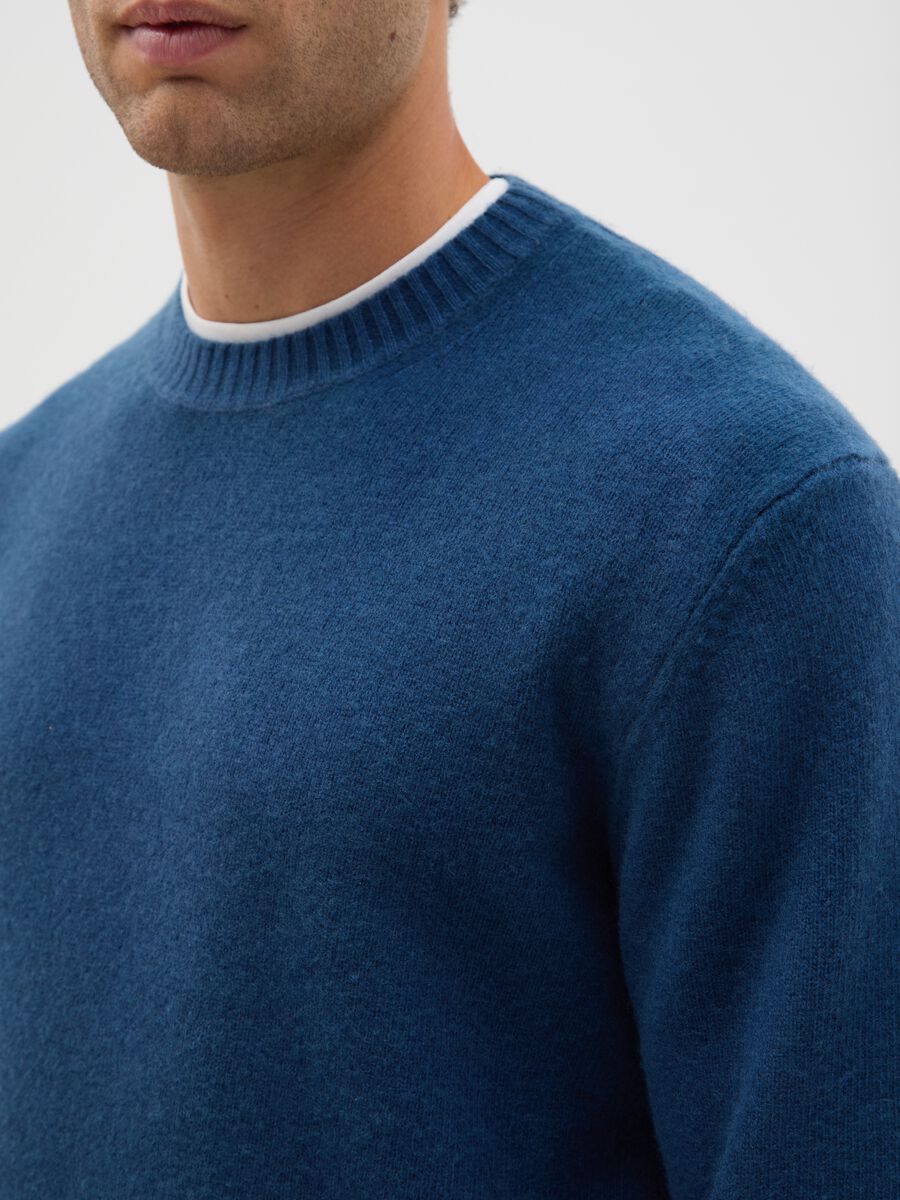 Maglione girocollo blu in misto lana regular fit_3