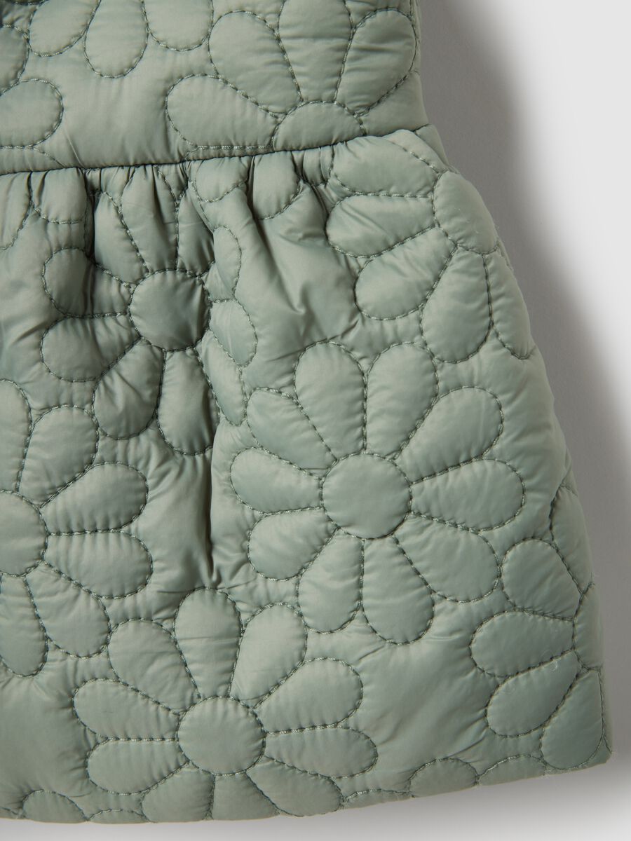 Green padded jacket for baby girls with floral embroidered design, regular fit_3