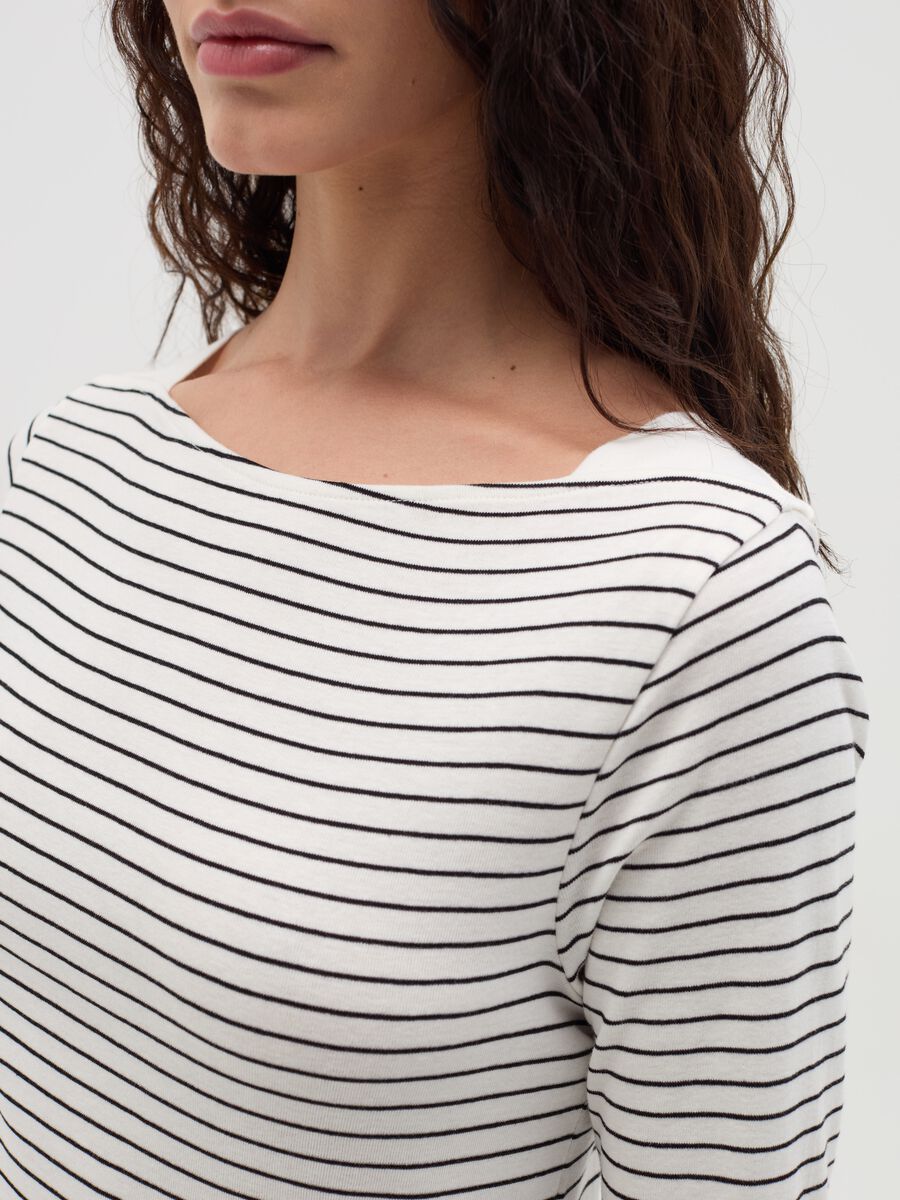 Striped T-shirt with boat neck_3
