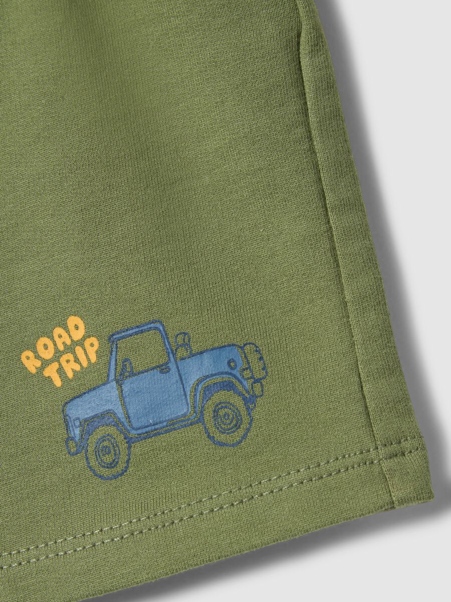Boys' green pure cotton shorts regular fit with car_3