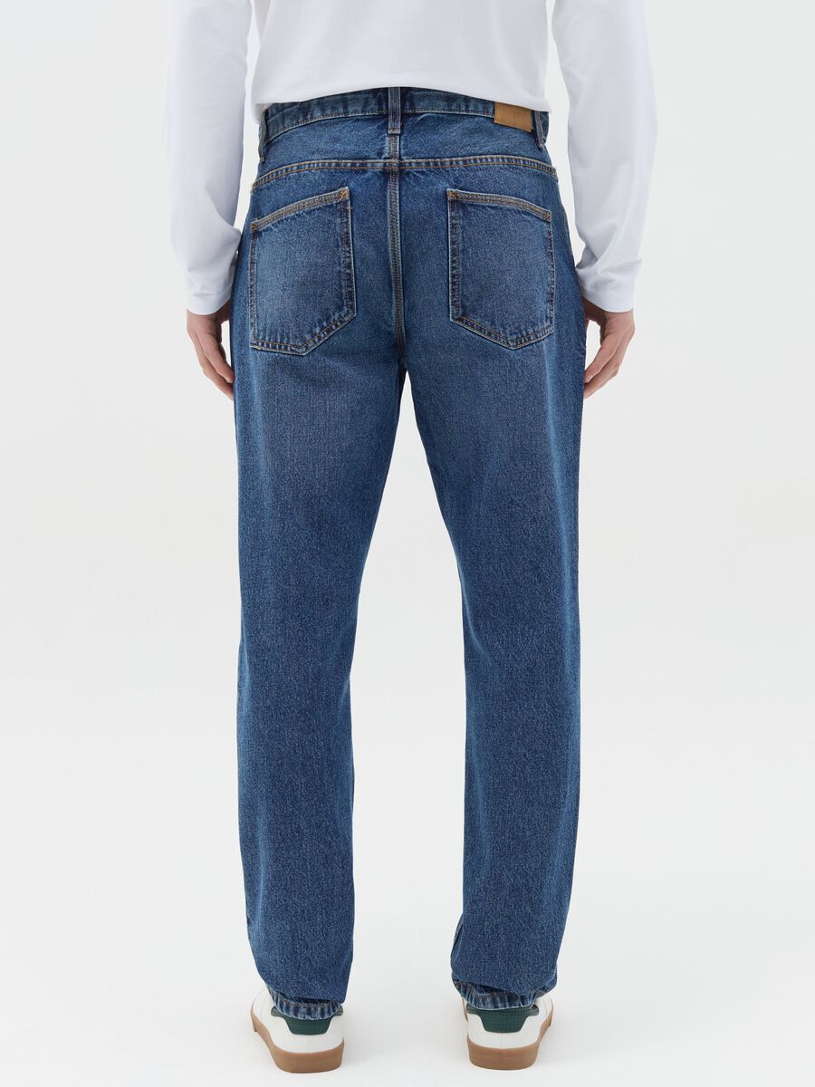Slim-fit jeans with five pockets_3