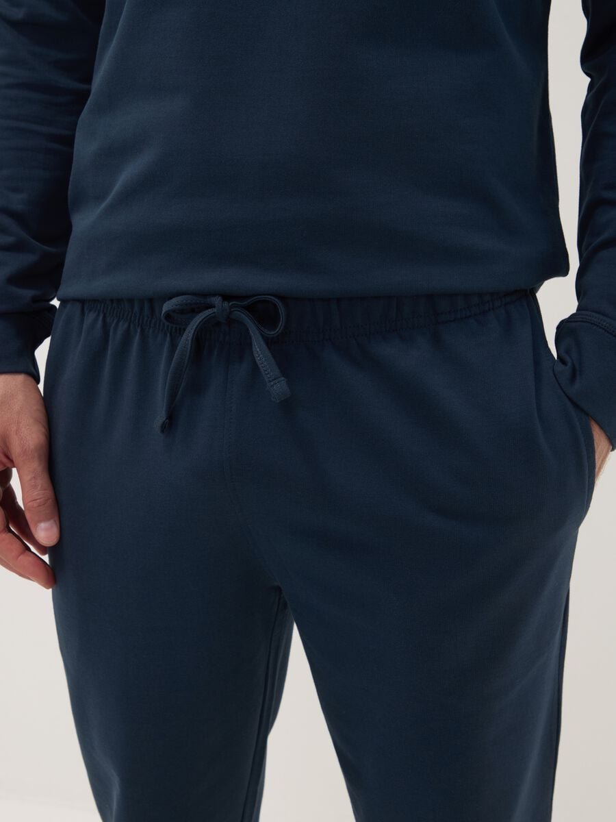 Pigiama blu in puro cotone con scollo serafino_2